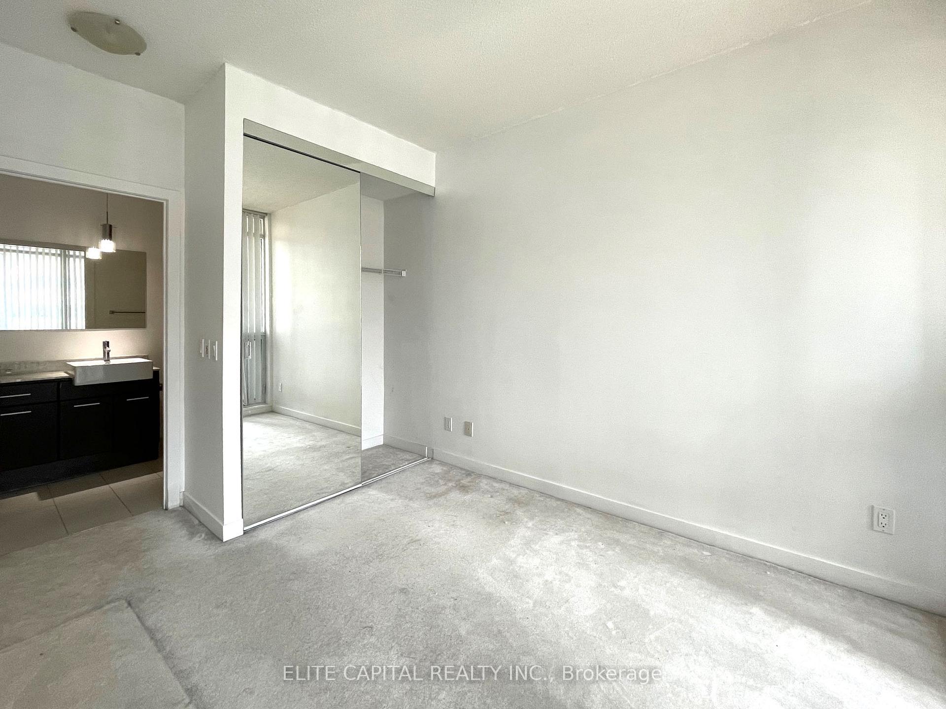 Photo 6 of Unit 502, 770 Bay Street, Toronto, Bay Street Corridor — HOMEH