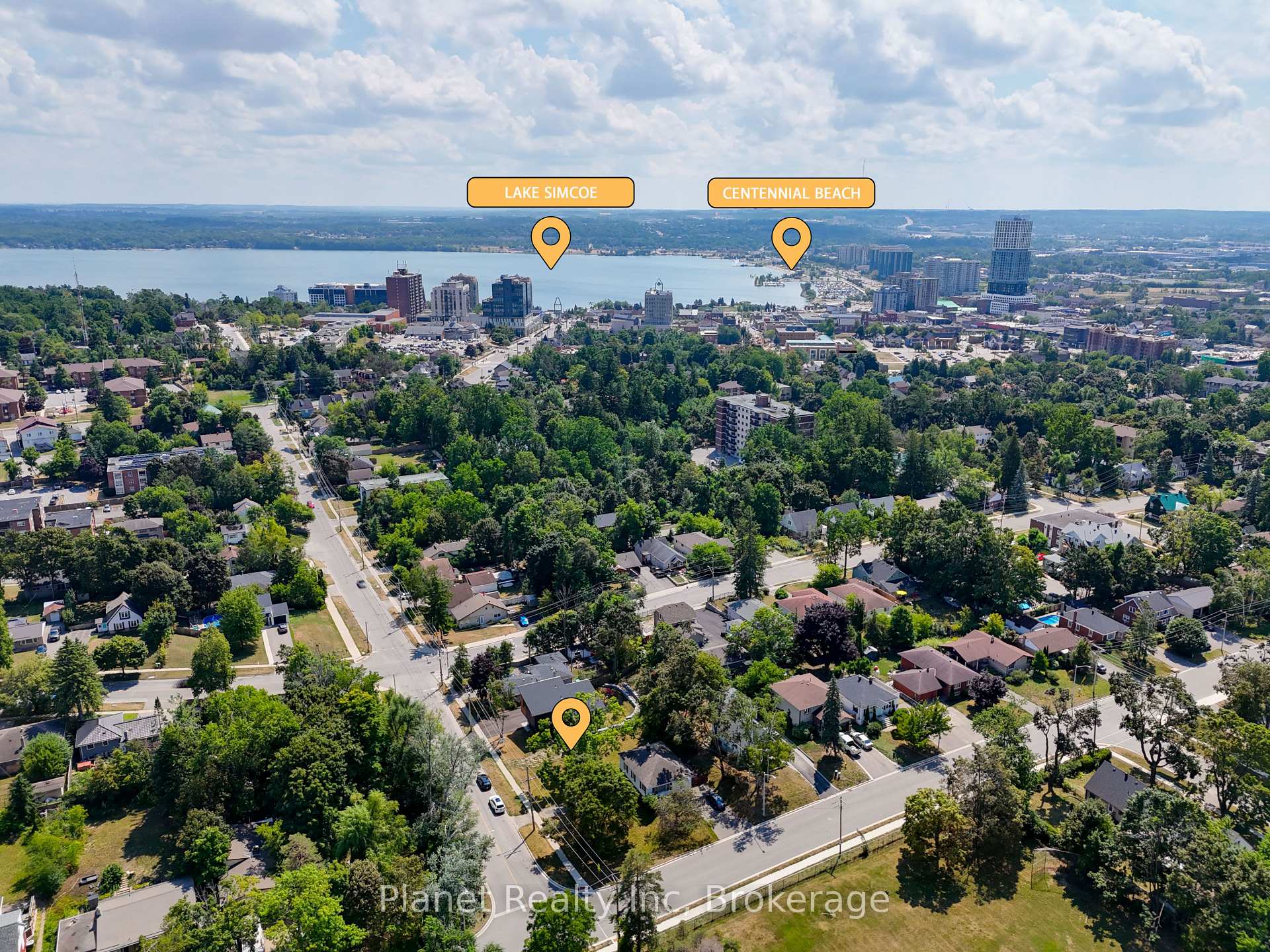 Photo 3 of 170 Berczy Street, Barrie, Wellington — HOMEH