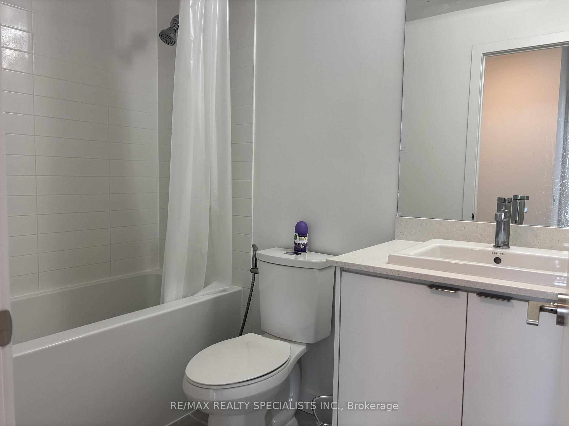 Photo 17 of Unit 1805, 55 Duke Street W, Kitchener, City Commercial Core — HOMEH