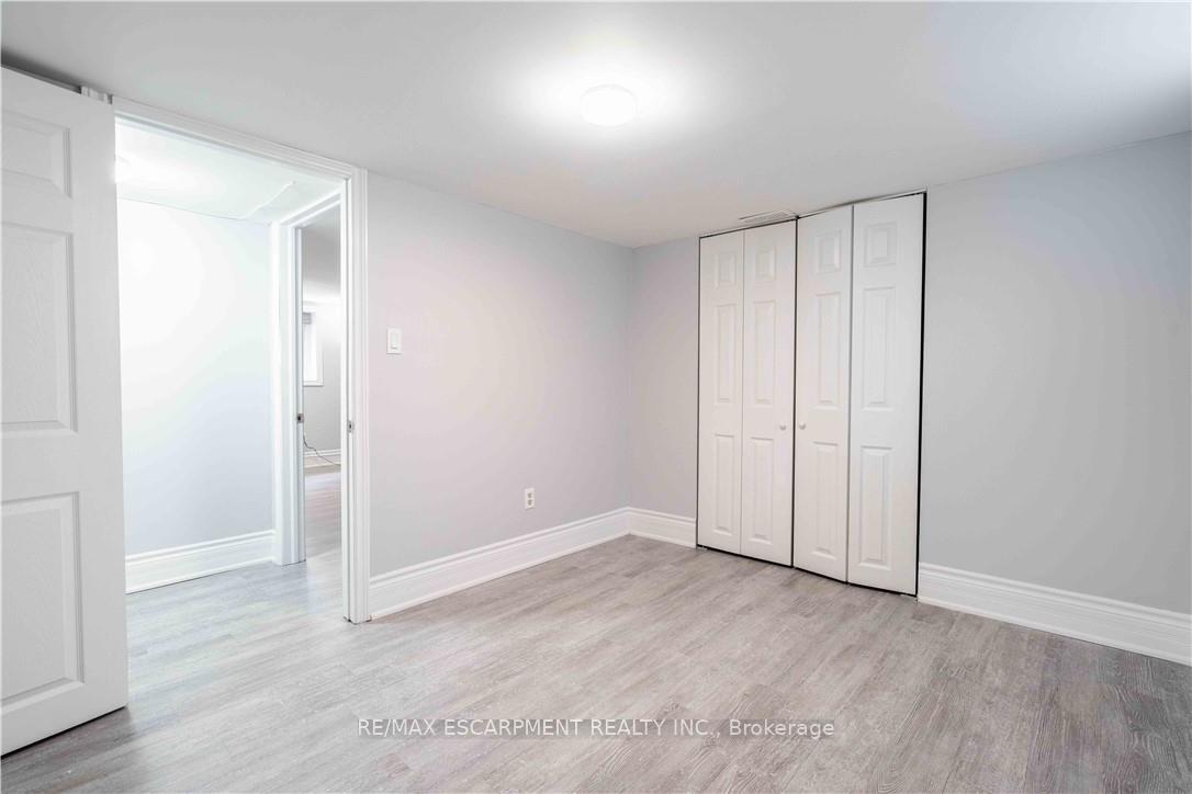 Photo 12 of Unit B, 73 West 3RD Street, Hamilton, Bonnington — HOMEH
