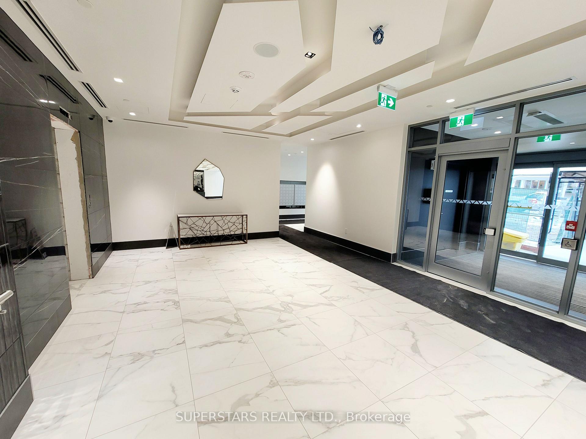 Photo 3 of Unit 814, 50 Dunfield Avenue, Toronto, Mount Pleasant West — HOMEH