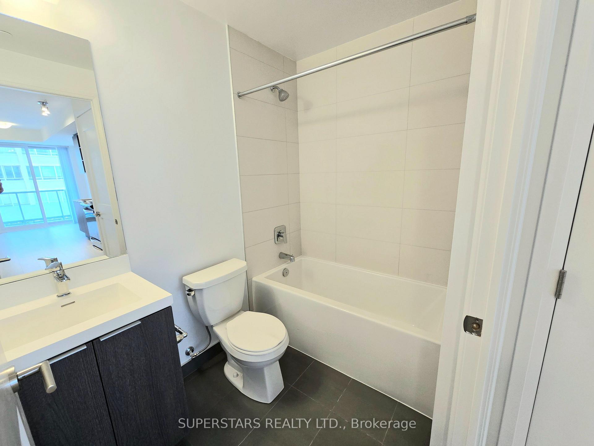 Photo 14 of Unit 814, 50 Dunfield Avenue, Toronto, Mount Pleasant West — HOMEH