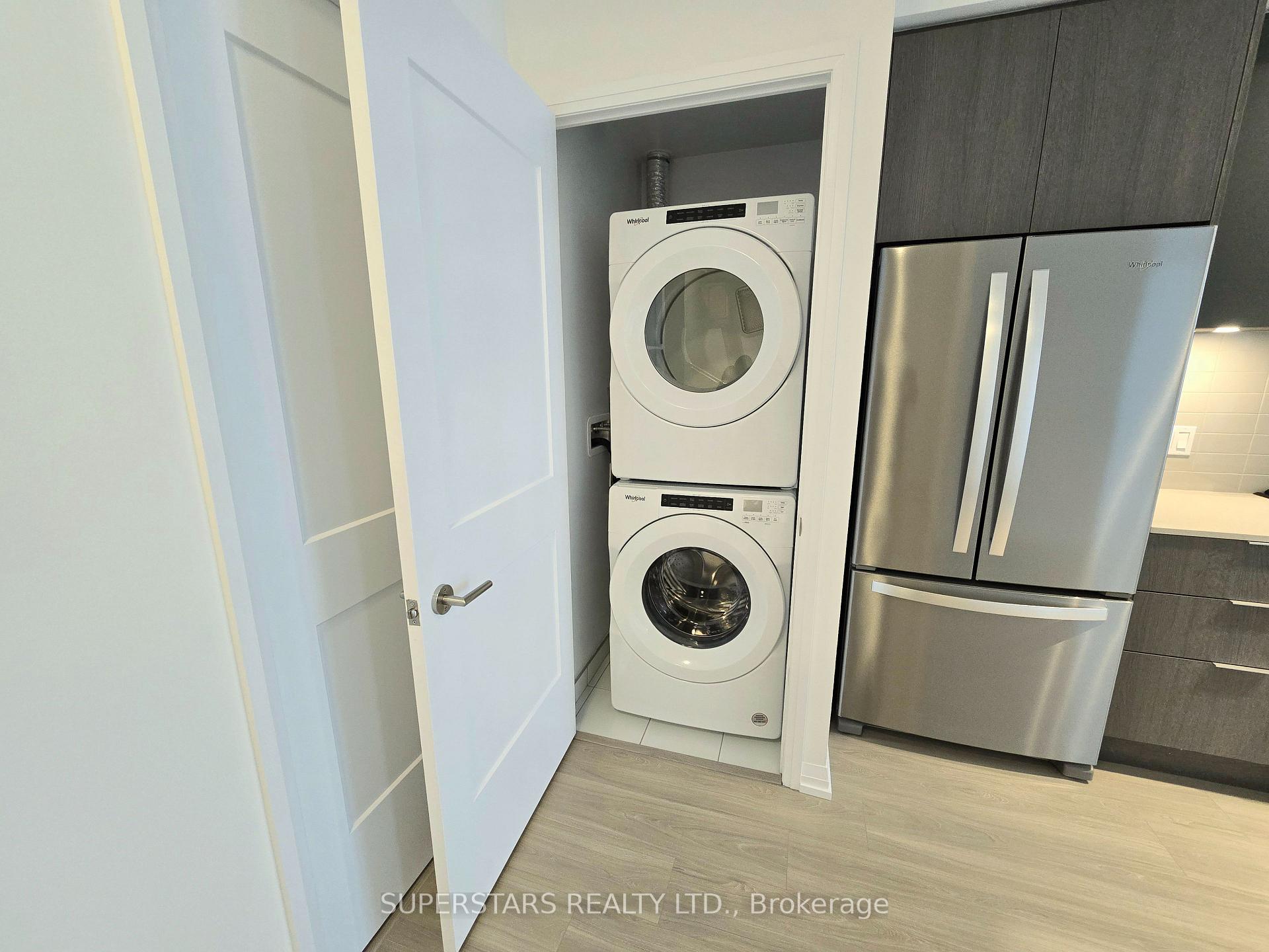 Photo 18 of Unit 814, 50 Dunfield Avenue, Toronto, Mount Pleasant West — HOMEH