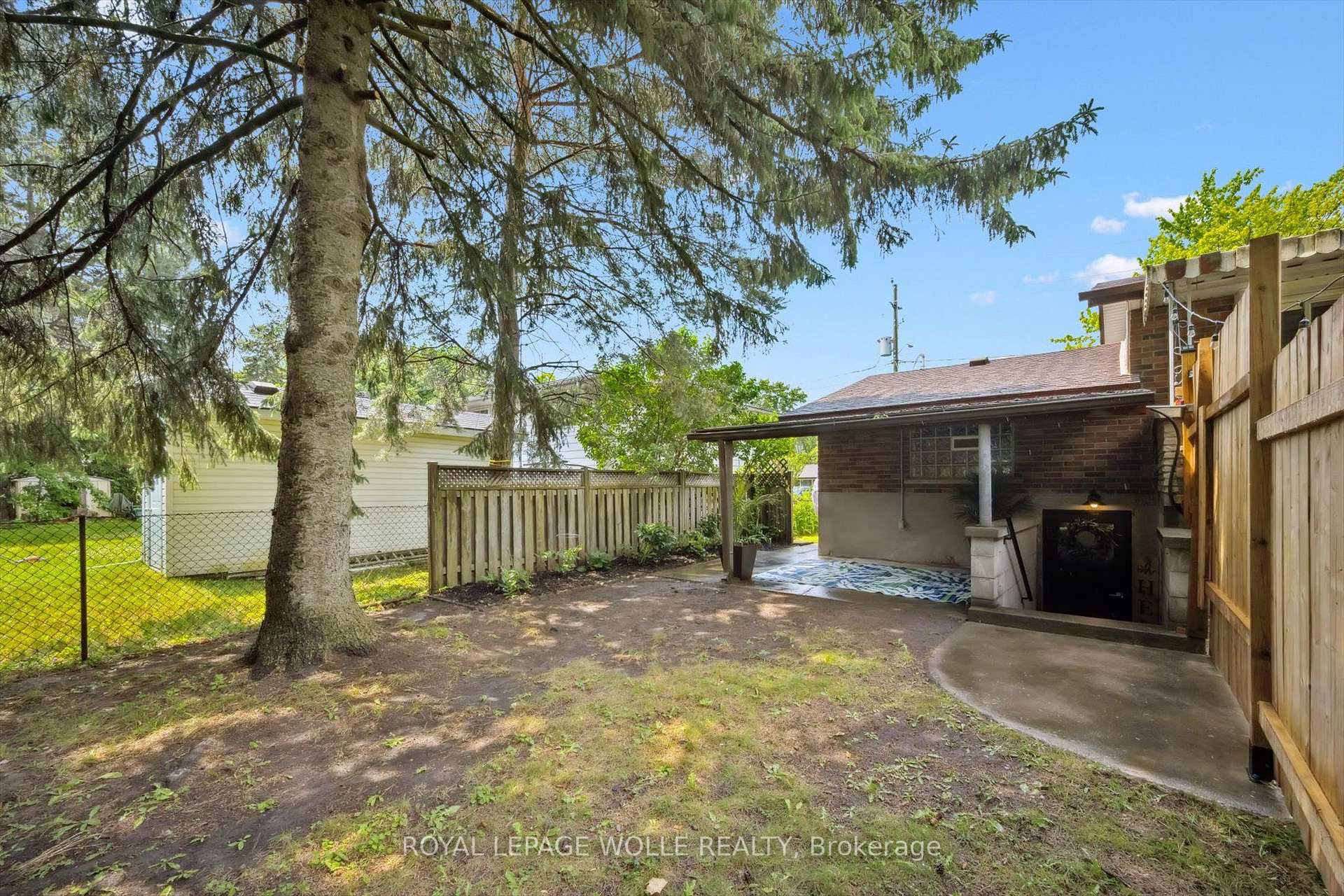 Photo 7 of Unit Unit B, 54 Schweitzer Street, Kitchener, Bridgeport — HOMEH