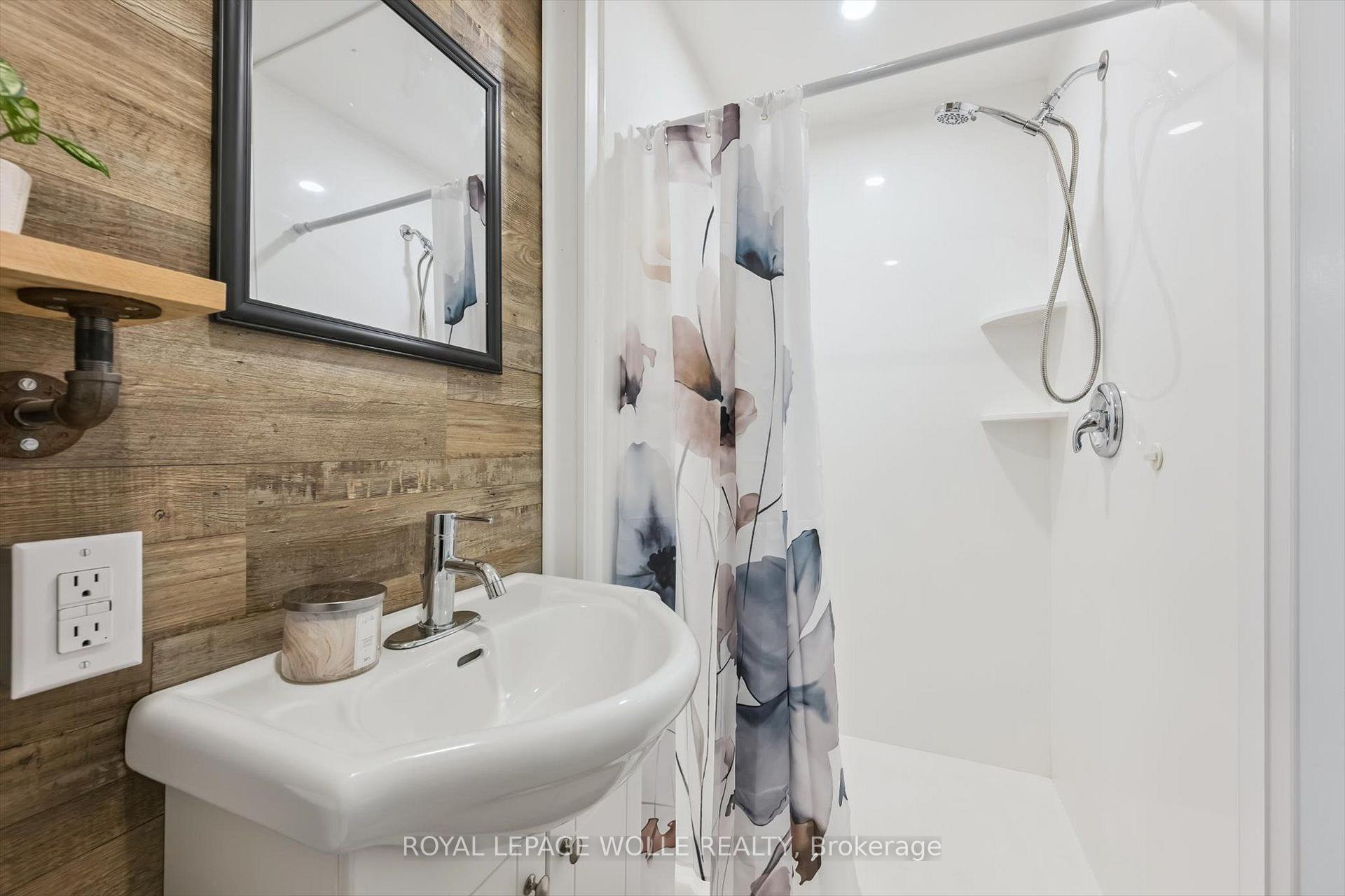 Photo 26 of Unit Unit B, 54 Schweitzer Street, Kitchener, Bridgeport — HOMEH