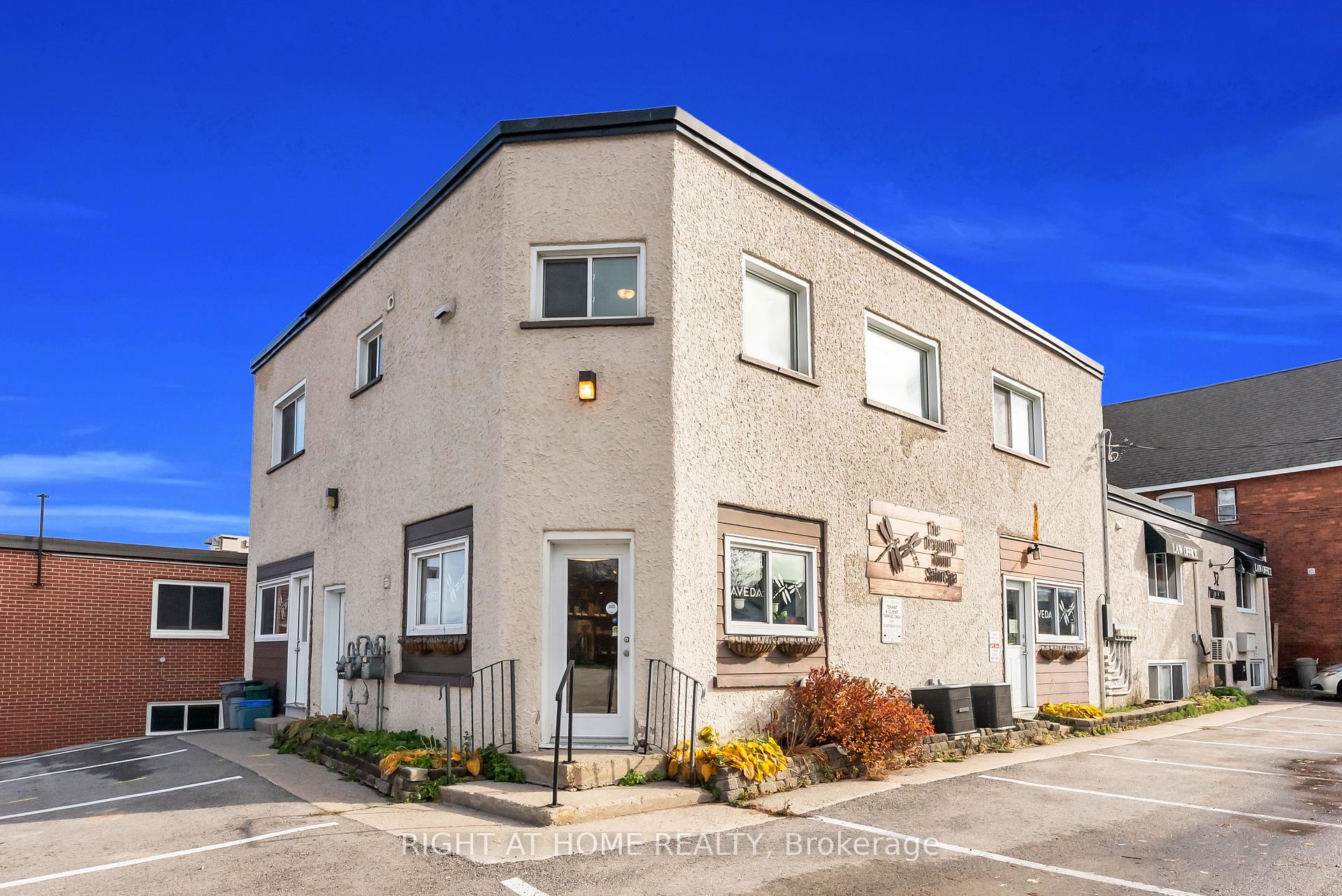 Photo of Unit Apartment A, 32 Matchedash Street