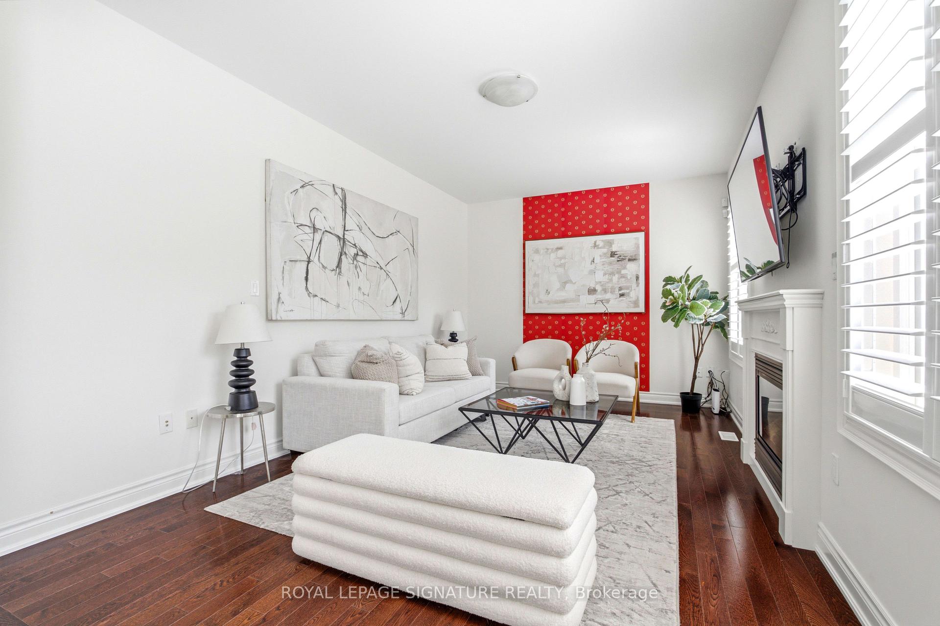 Photo 9 of 22 Northcastle Crescent, Whitby, Brooklin — HOMEH