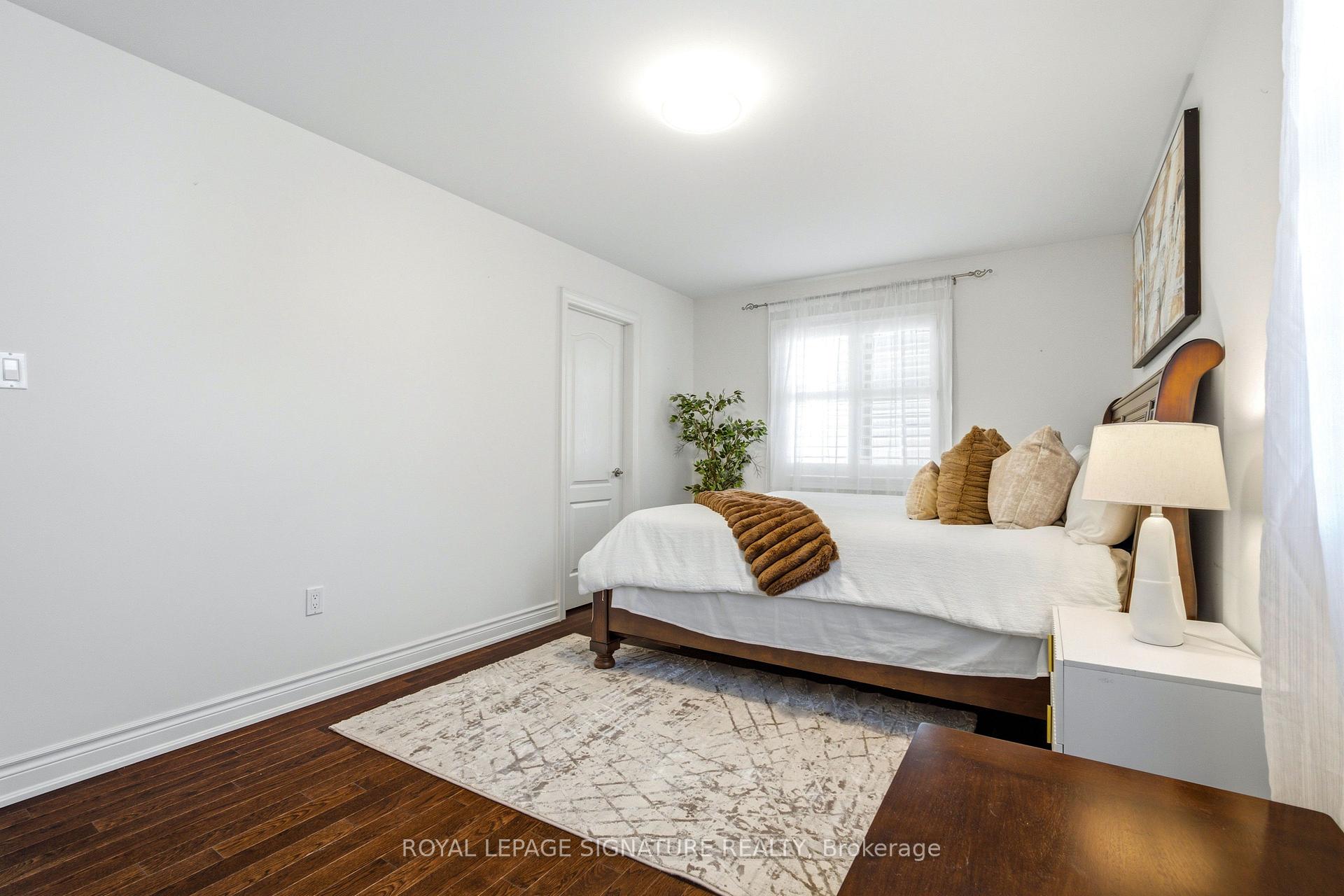 Photo 29 of 22 Northcastle Crescent, Whitby, Brooklin — HOMEH
