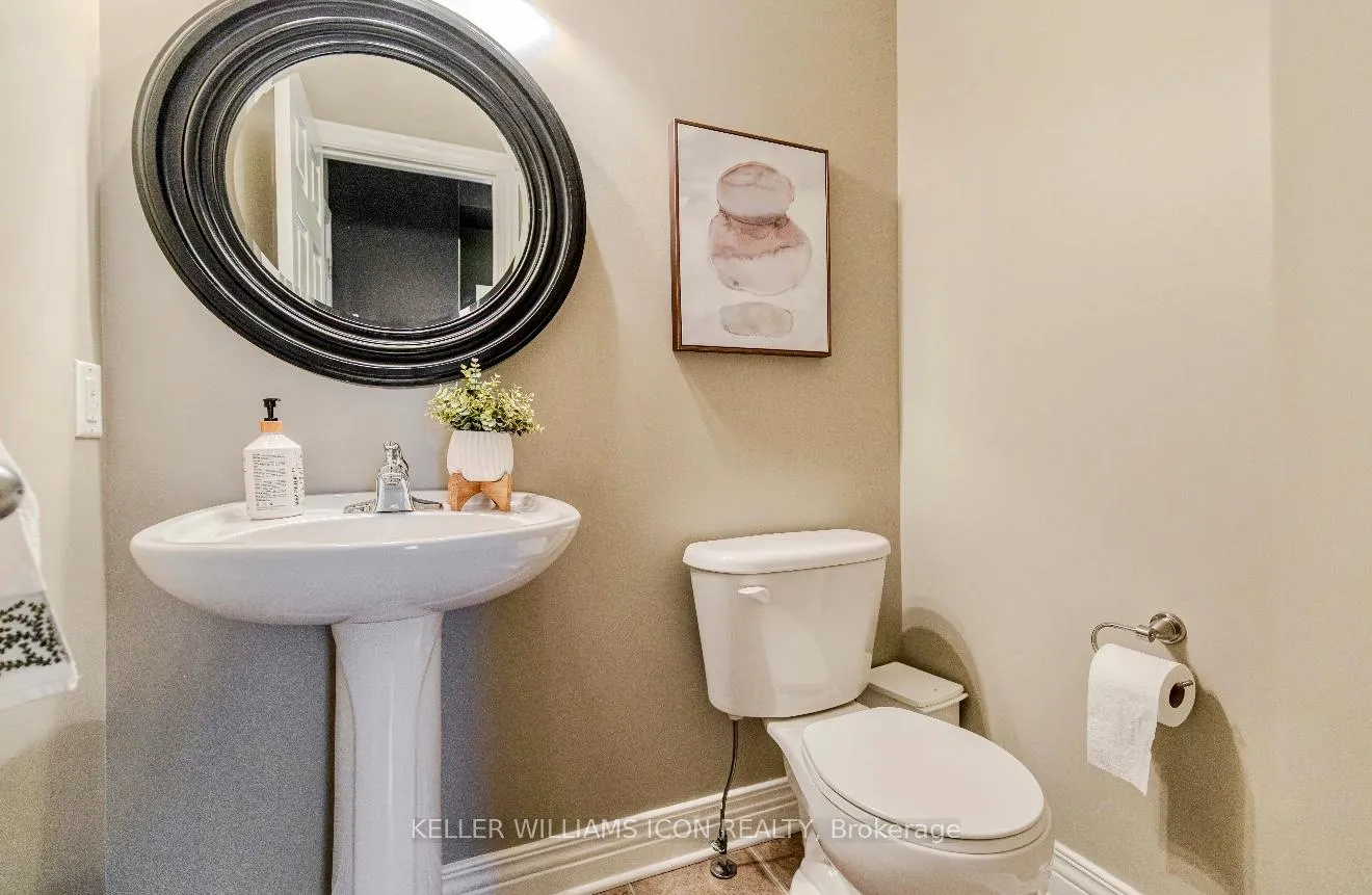 Photo 4 of 40 Huntcliff Place, Ottawa, Barrhaven - Strandherd — HOMEH