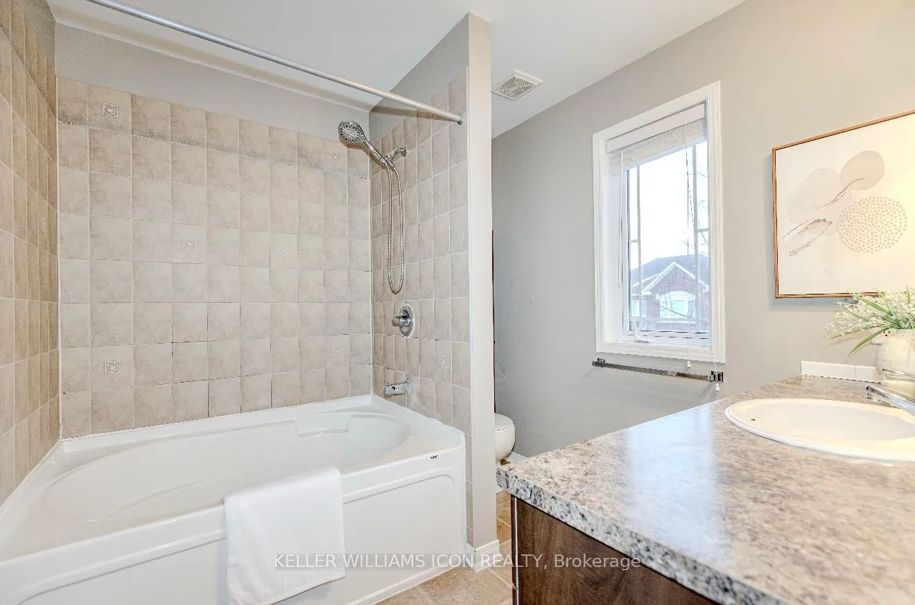Photo 23 of 40 Huntcliff Place, Ottawa, Barrhaven - Strandherd — HOMEH