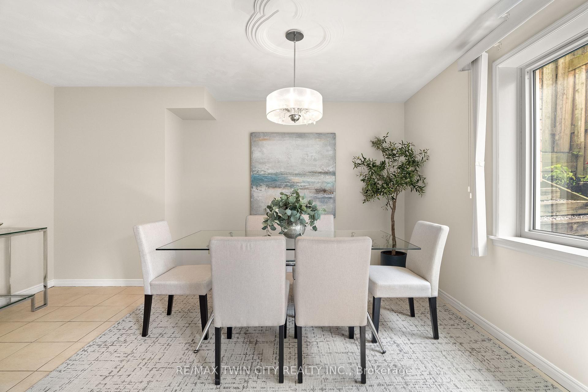 Photo 20 of 57 Yellow Birch Drive, Kitchener, Forest Heights — HOMEH
