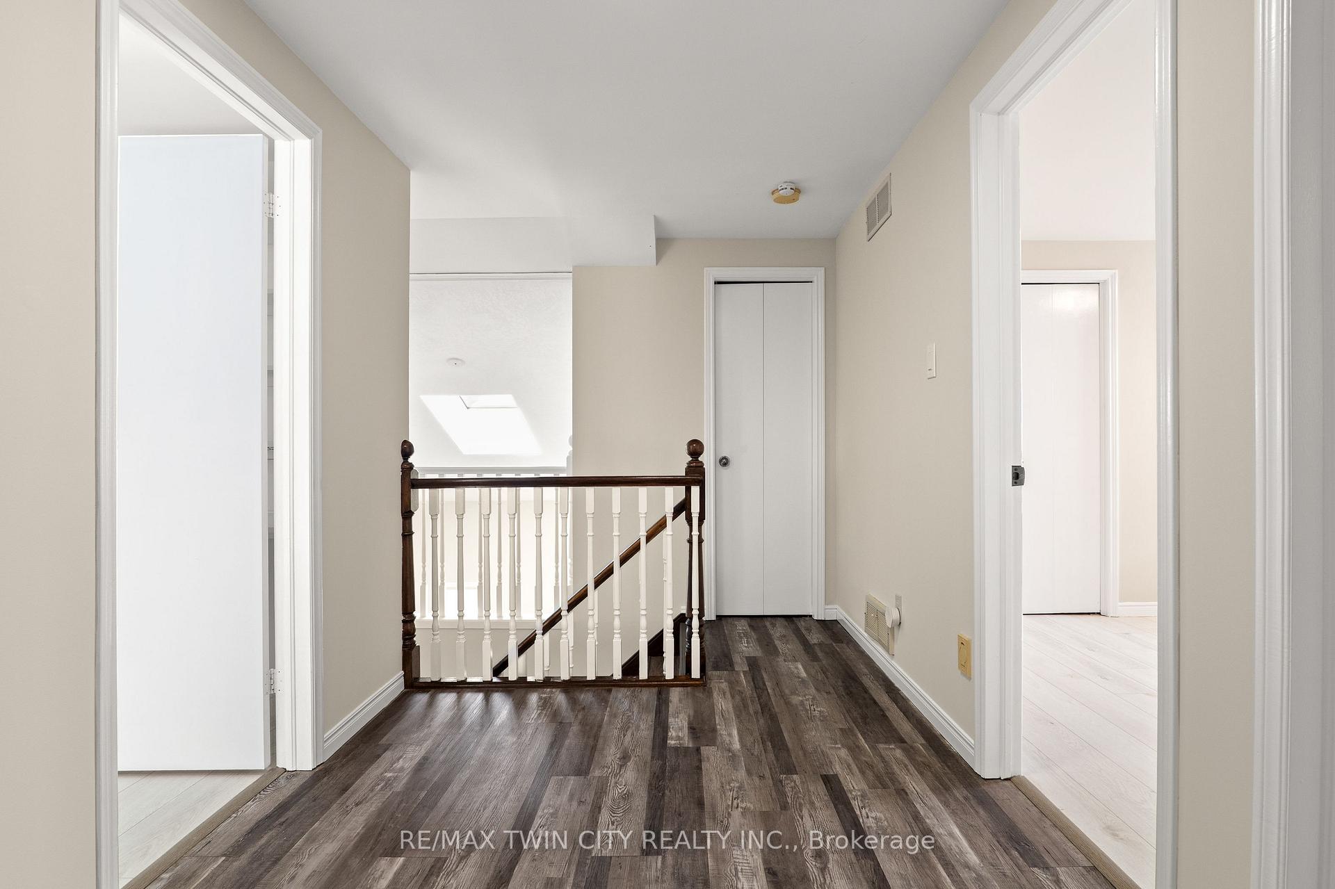 Photo 24 of 57 Yellow Birch Drive, Kitchener, Forest Heights — HOMEH