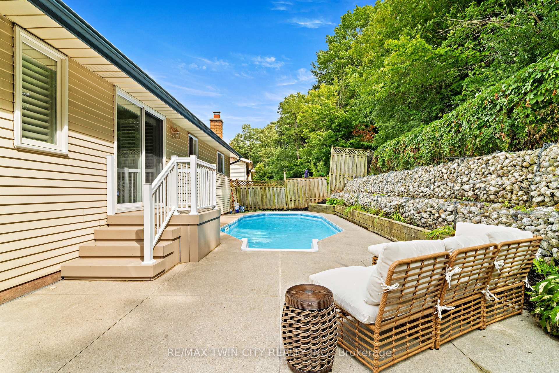 Photo 39 of 57 Yellow Birch Drive, Kitchener, Forest Heights — HOMEH