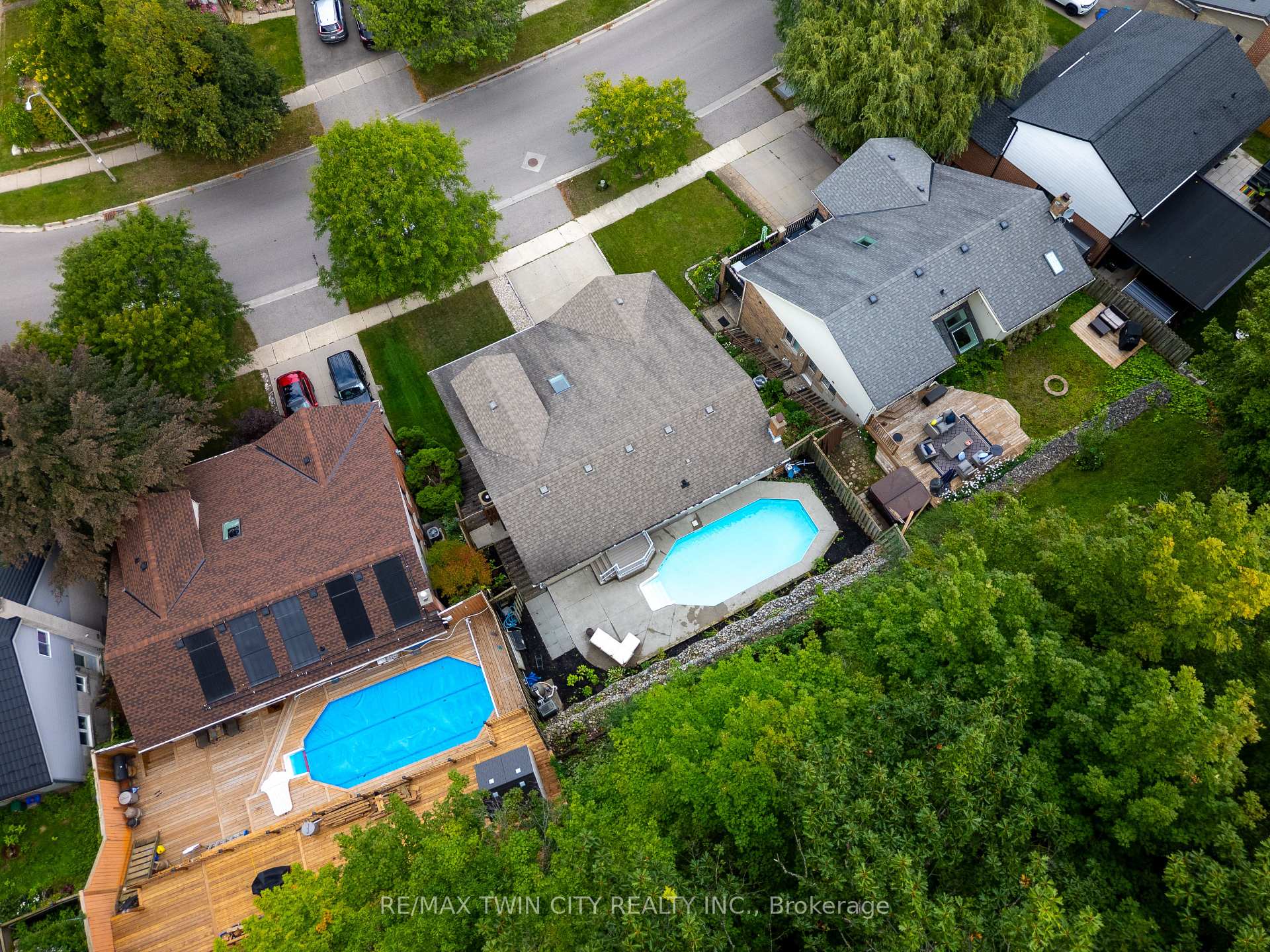 Photo 46 of 57 Yellow Birch Drive, Kitchener, Forest Heights — HOMEH