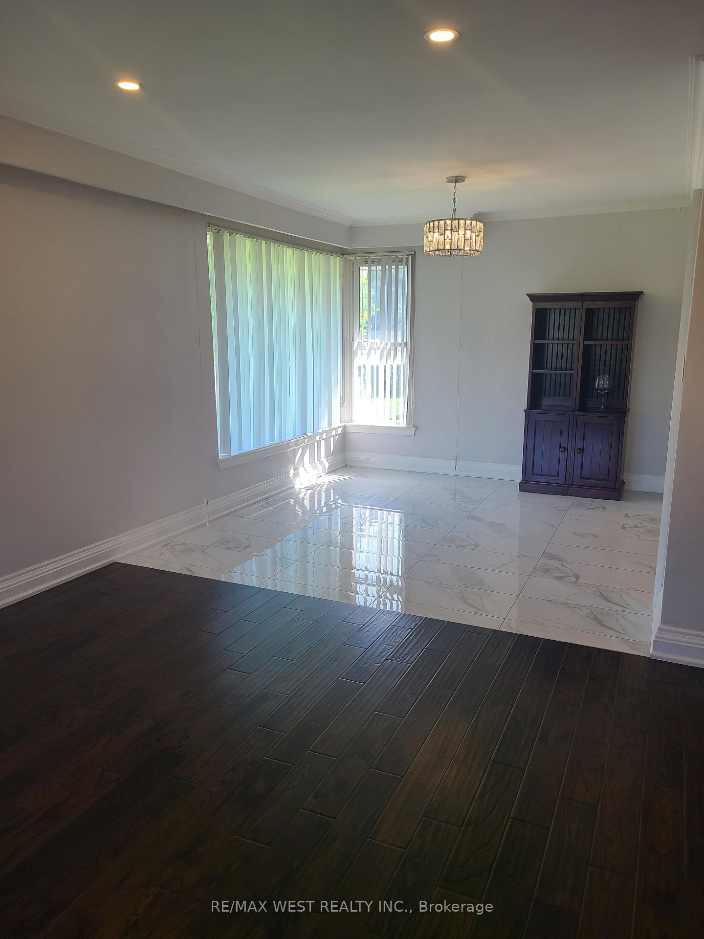 Photo 5 of 43 Playfair Avenue, North York, Yorkdale-Glen Park — HOMEH