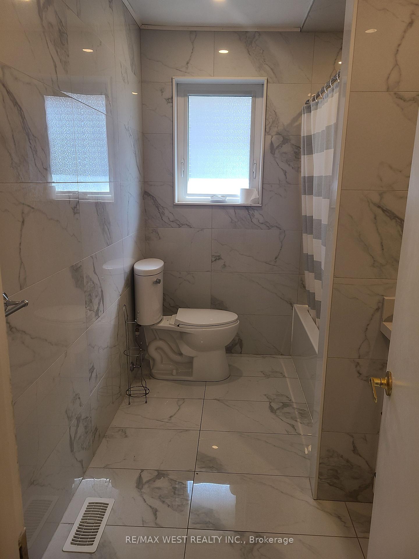 Photo 8 of 43 Playfair Avenue, North York, Yorkdale-Glen Park — HOMEH
