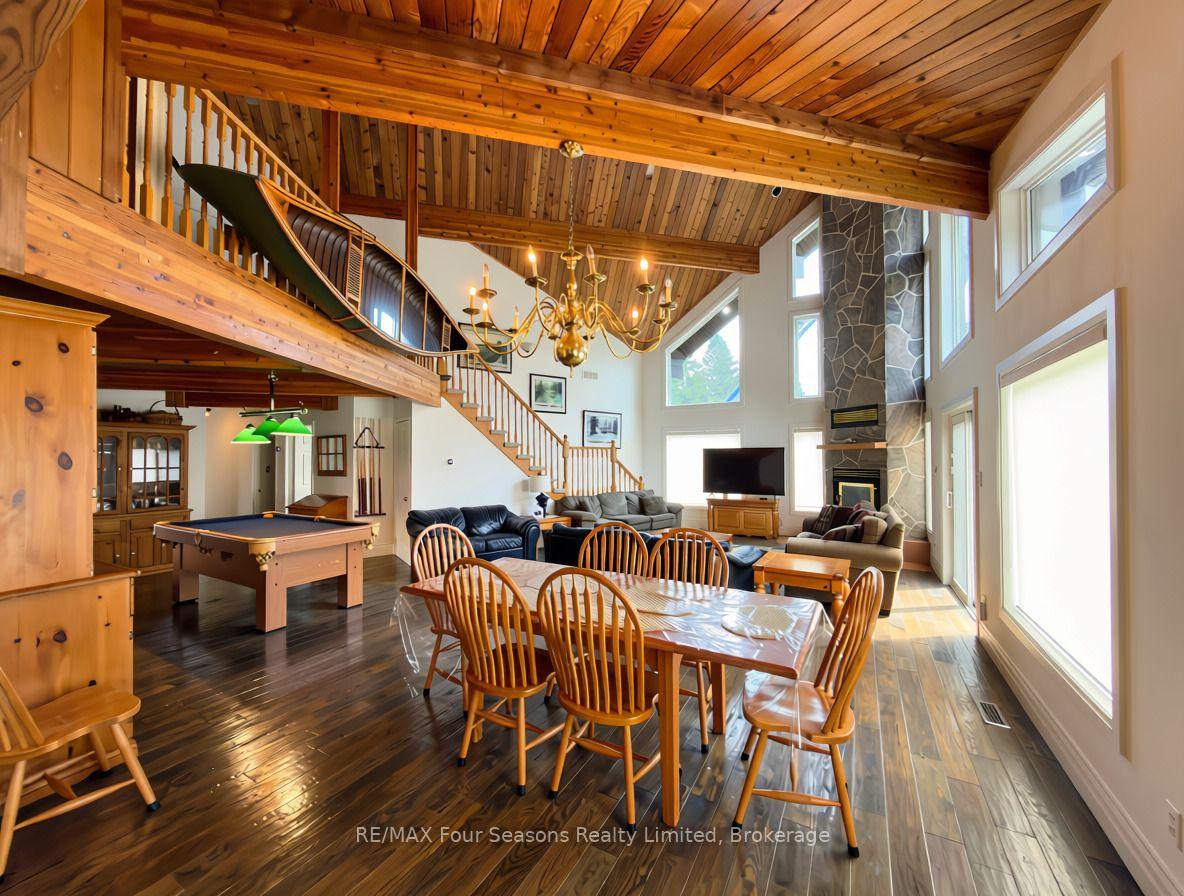 Photo 13 of 172 Carmichael Crescent, Blue Mountains — HOMEH
