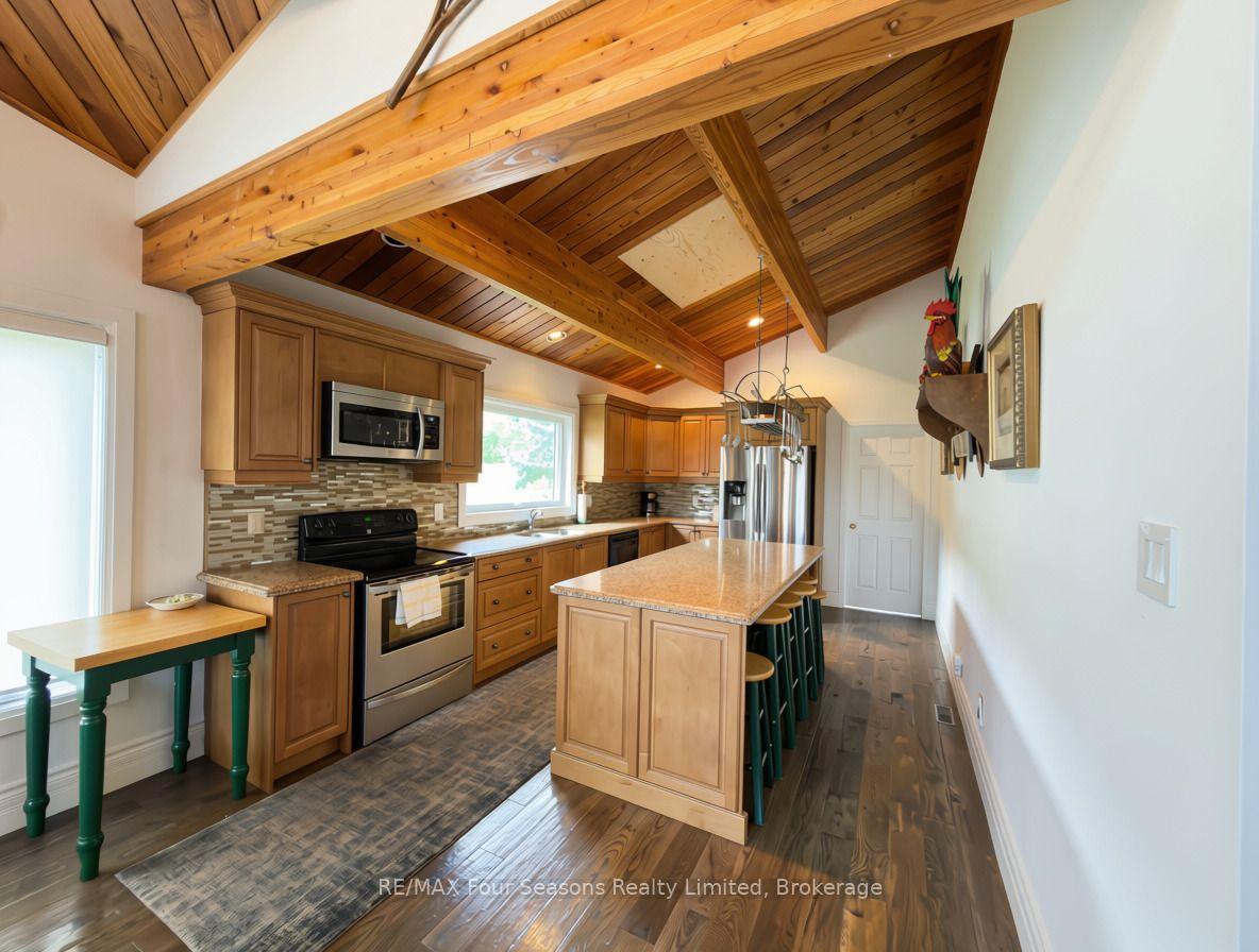 Photo 14 of 172 Carmichael Crescent, Blue Mountains — HOMEH