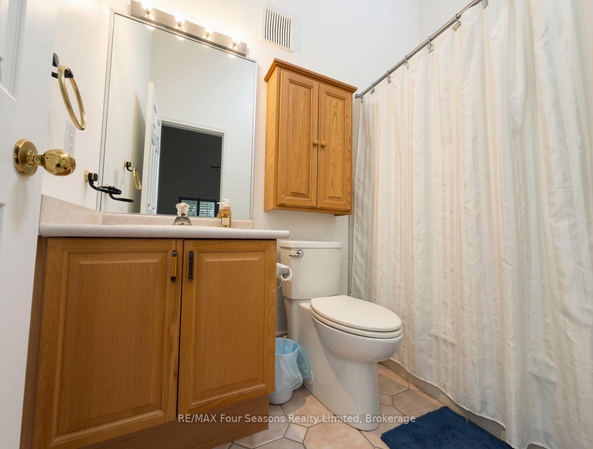 Photo 24 of 172 Carmichael Crescent, Blue Mountains — HOMEH