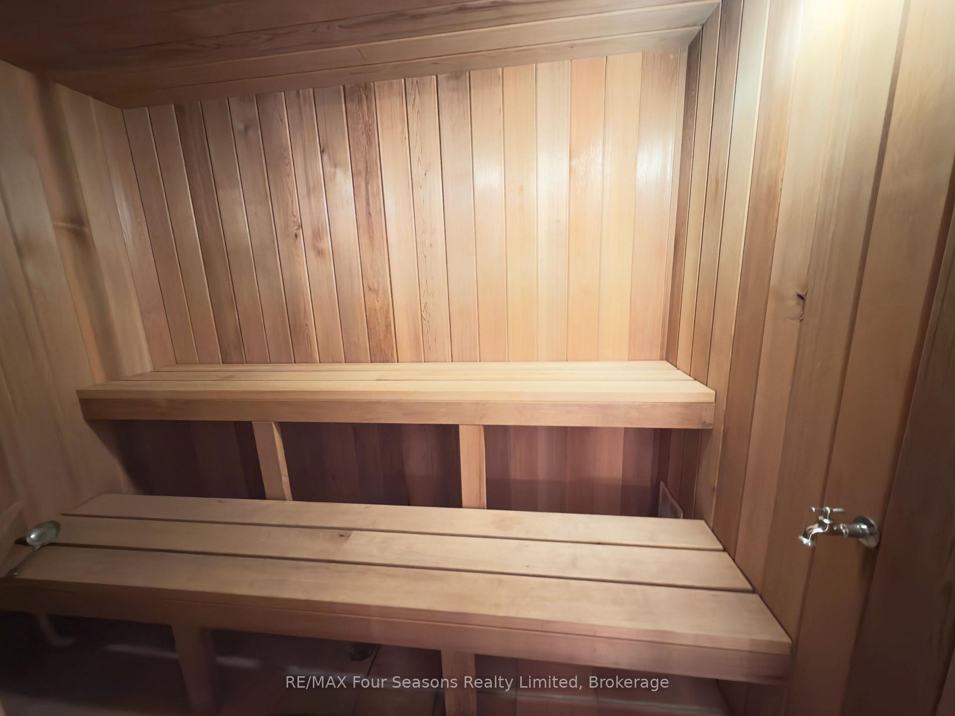 Photo 34 of 172 Carmichael Crescent, Blue Mountains — HOMEH