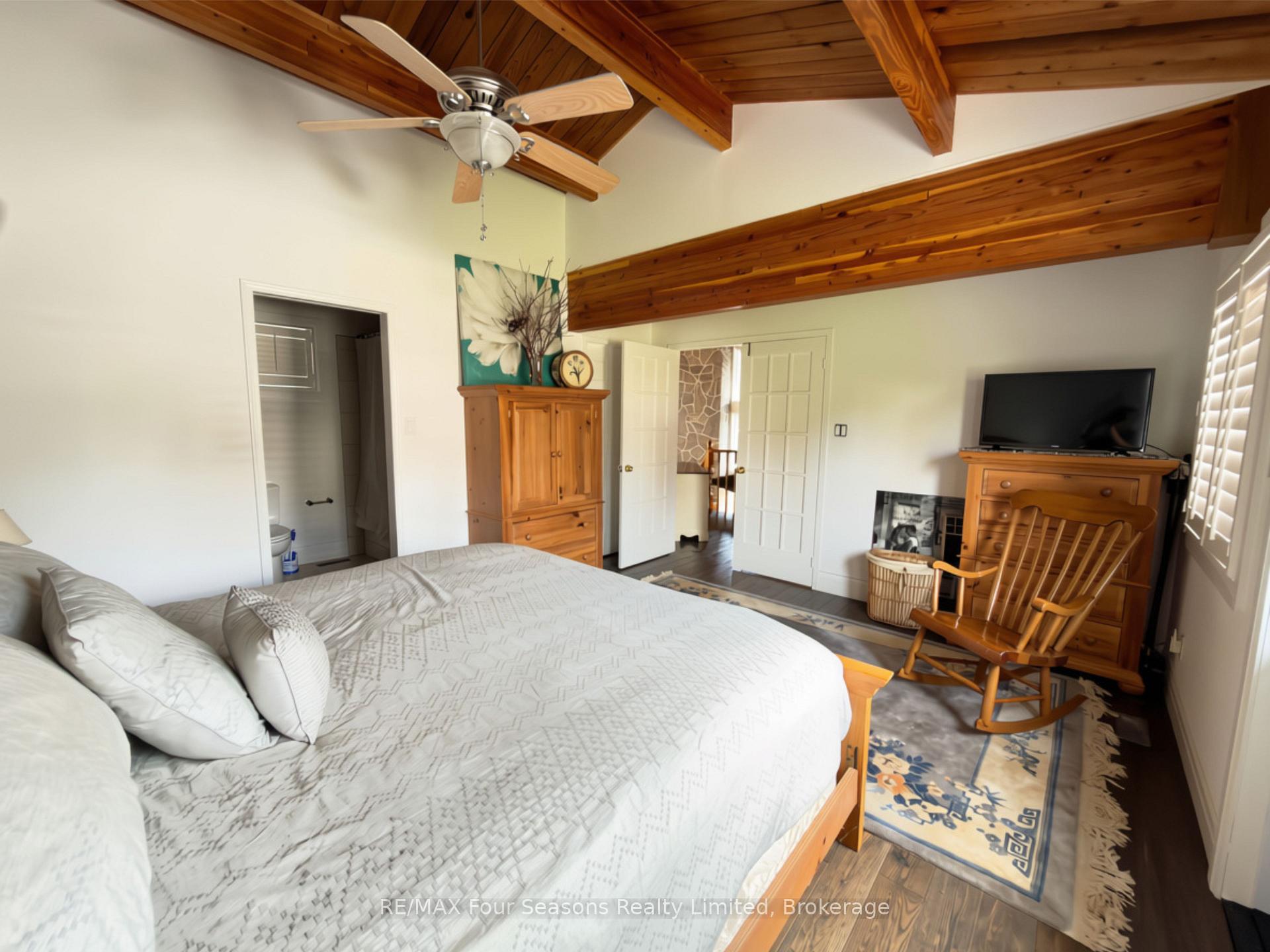 Photo 39 of 172 Carmichael Crescent, Blue Mountains — HOMEH