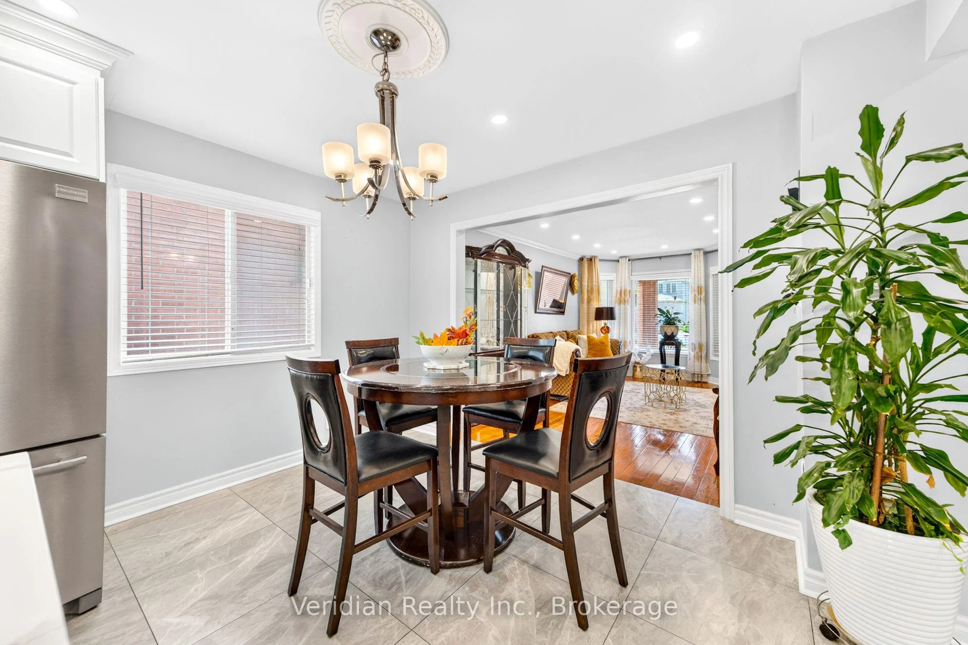 Photo 13 of 103 Vivians Crescent, Brampton, Fletcher's West — HOMEH
