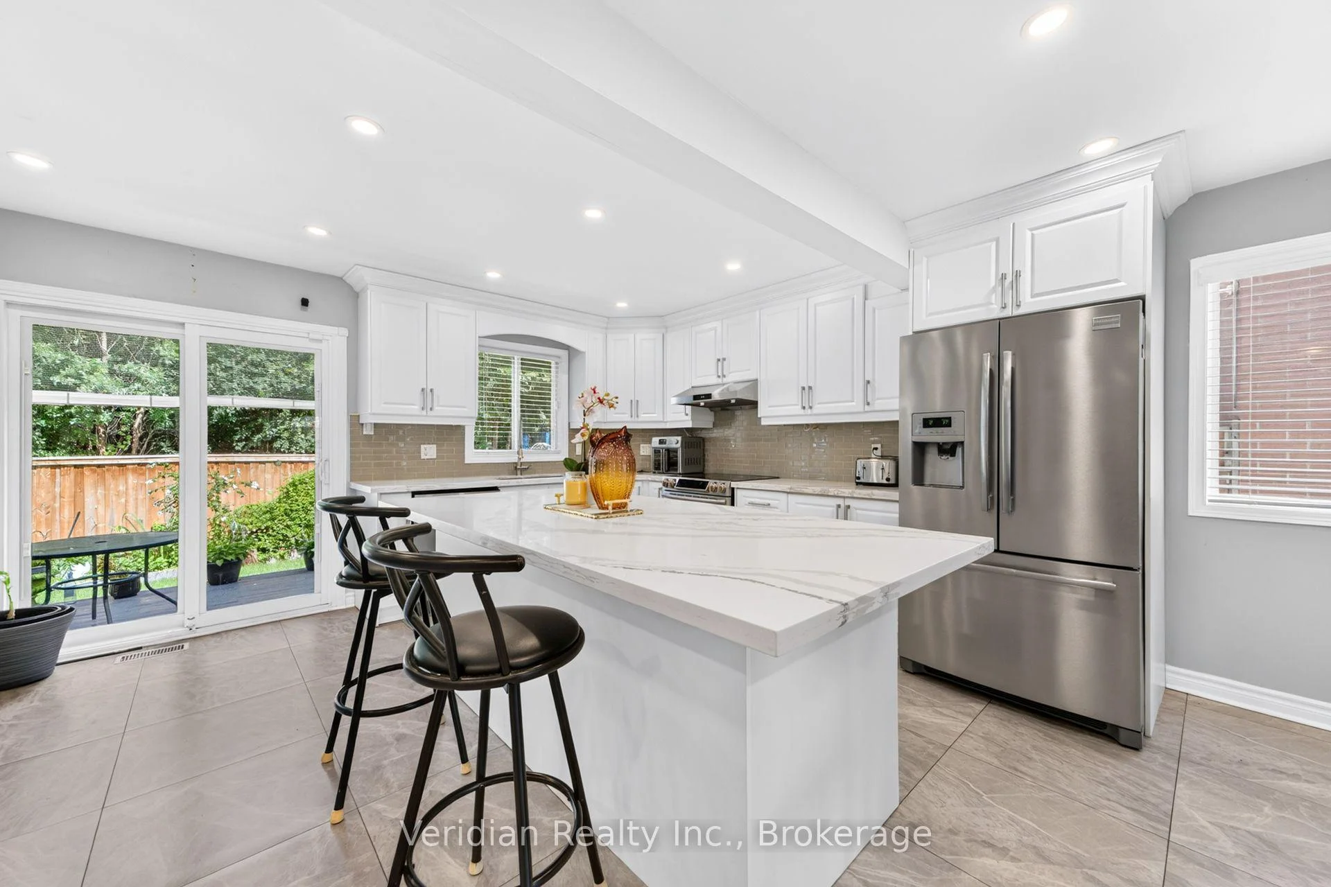 Photo 14 of 103 Vivians Crescent, Brampton, Fletcher's West — HOMEH