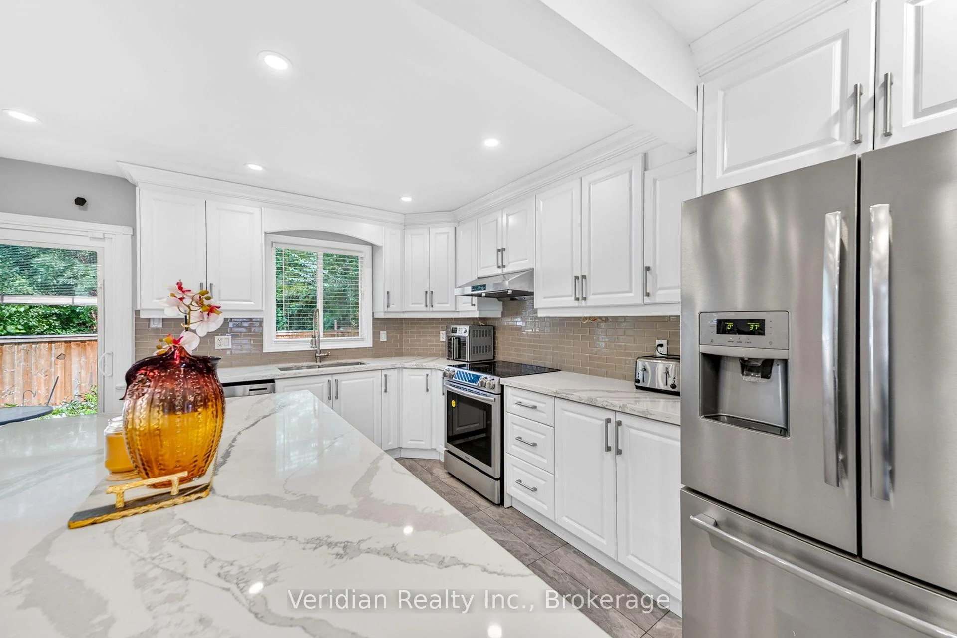 Photo 16 of 103 Vivians Crescent, Brampton, Fletcher's West — HOMEH