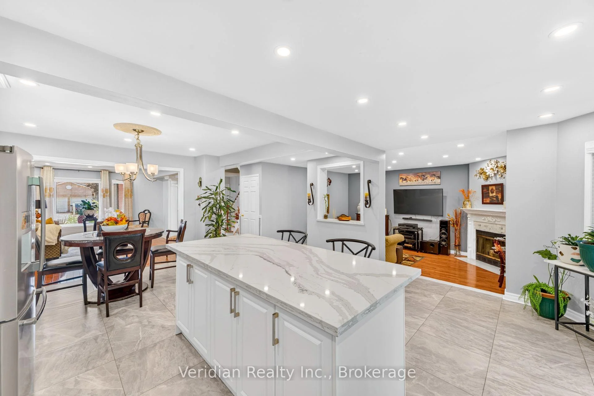 Photo 17 of 103 Vivians Crescent, Brampton, Fletcher's West — HOMEH