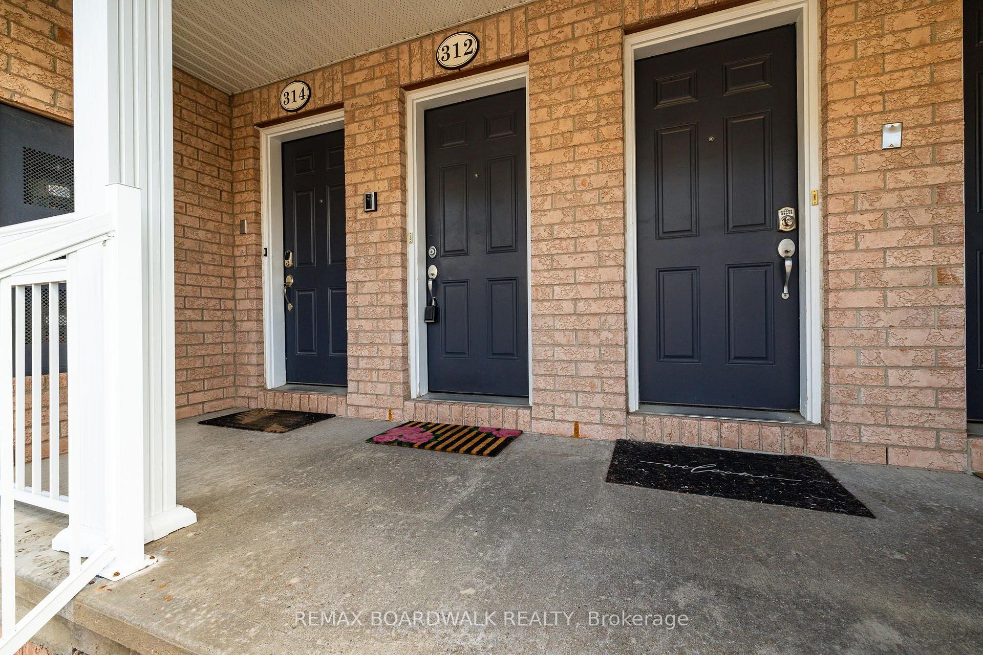 Photo 4 of 312 Galston Private, Ottawa, Mer Bleue/Bradley Estates/Anderson Park — HOMEH
