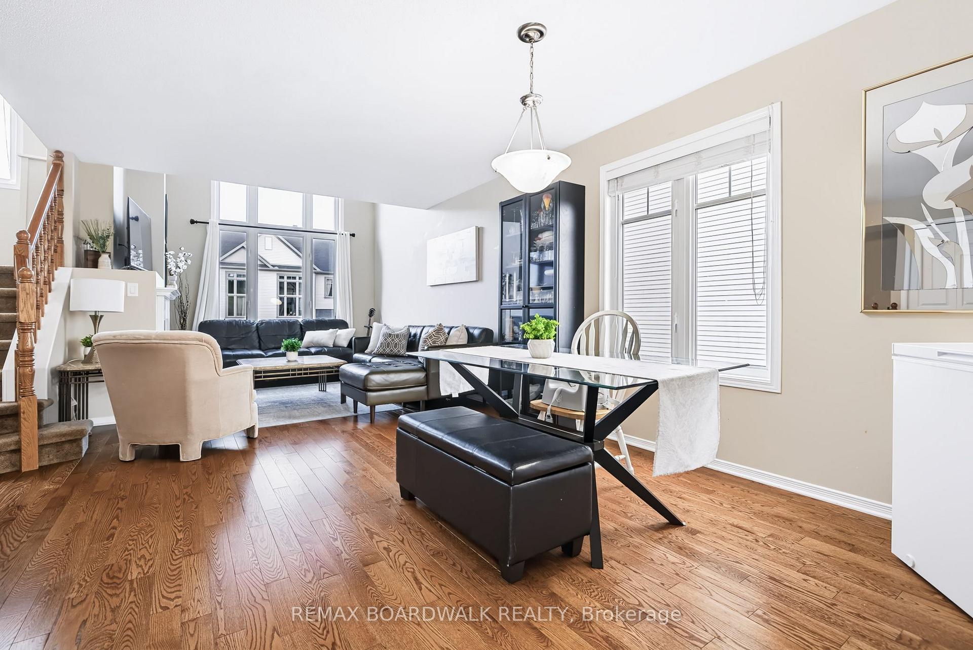 Photo 10 of 312 Galston Private, Ottawa, Mer Bleue/Bradley Estates/Anderson Park — HOMEH