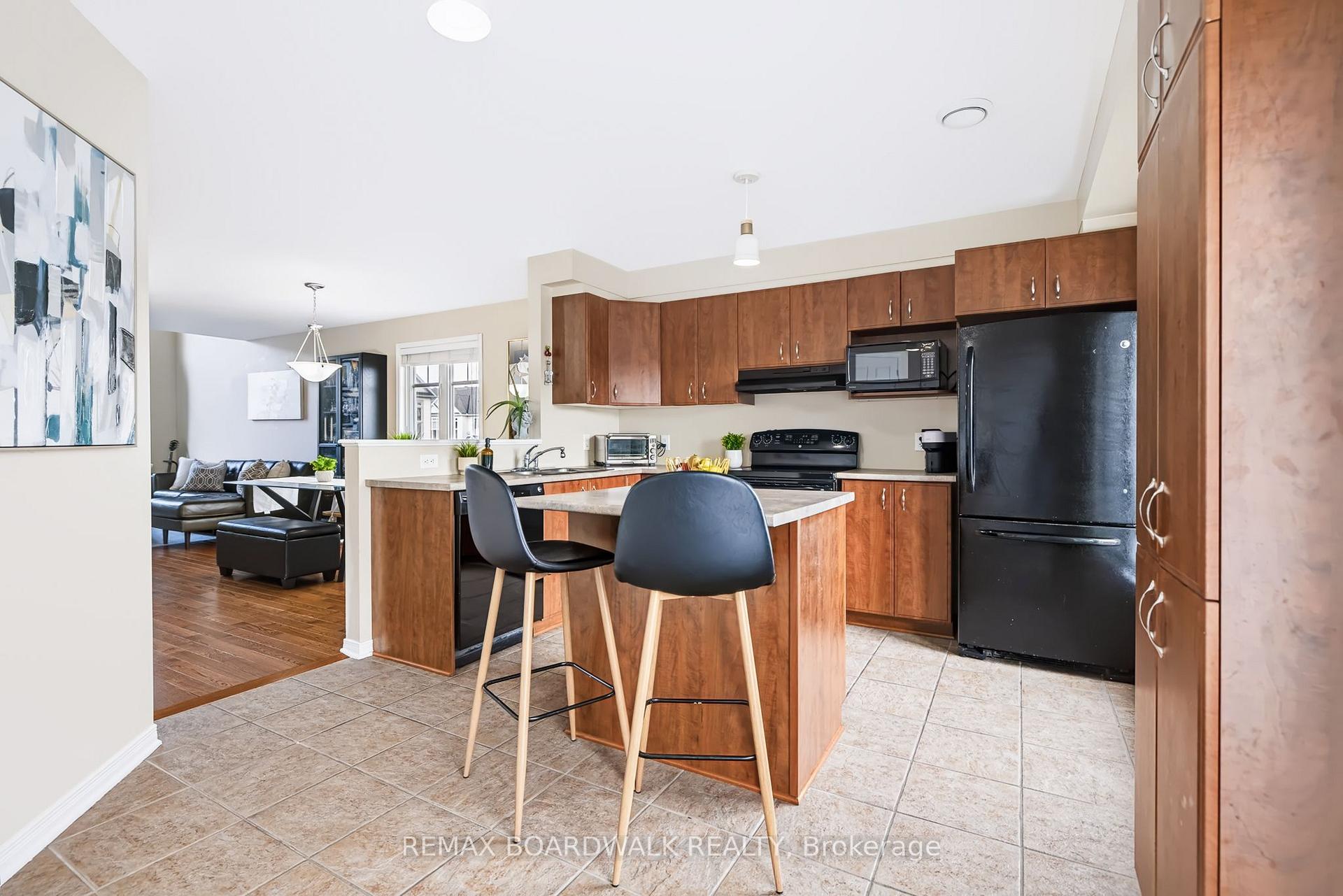 Photo 13 of 312 Galston Private, Ottawa, Mer Bleue/Bradley Estates/Anderson Park — HOMEH