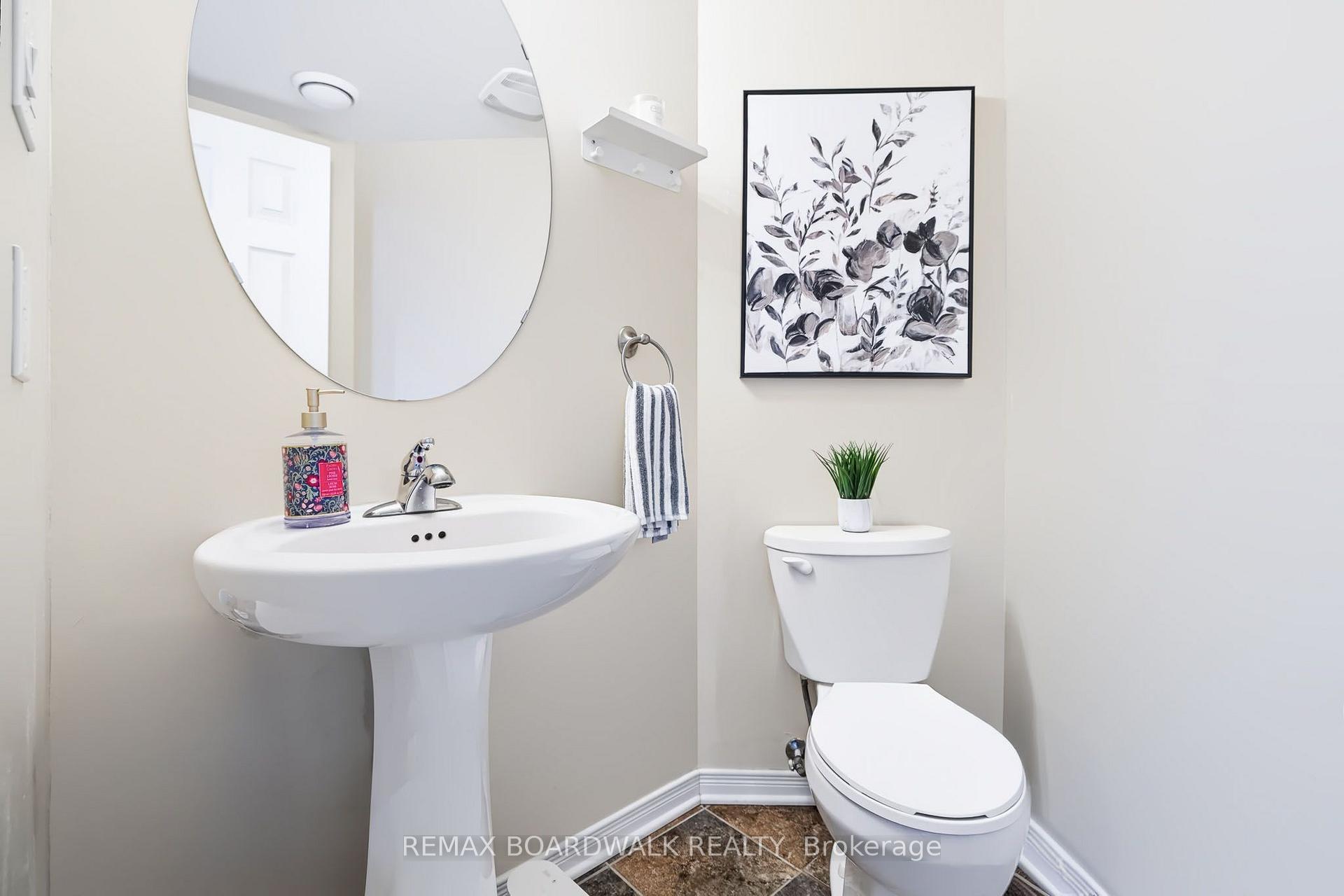 Photo 21 of 312 Galston Private, Ottawa, Mer Bleue/Bradley Estates/Anderson Park — HOMEH