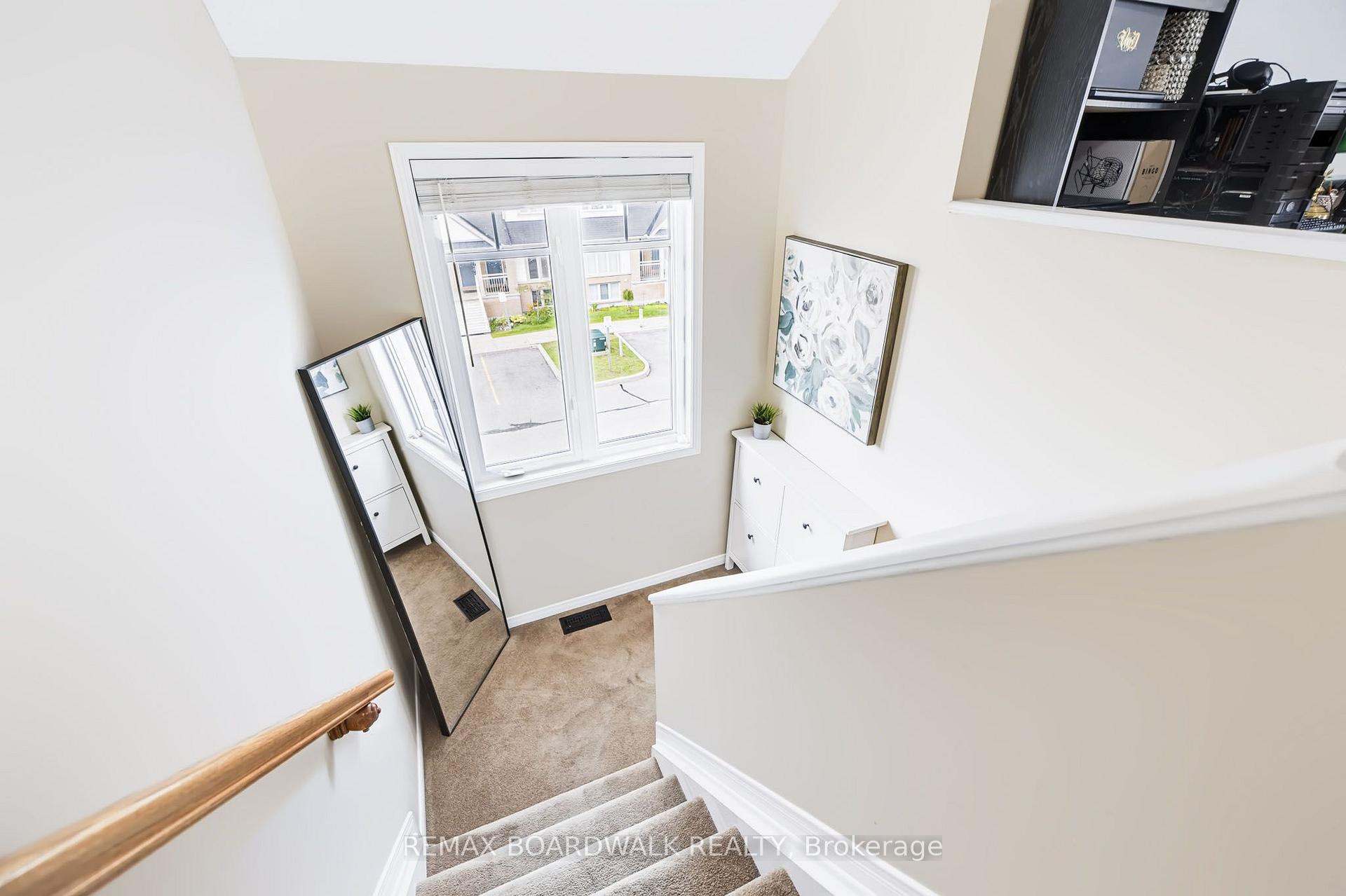 Photo 23 of 312 Galston Private, Ottawa, Mer Bleue/Bradley Estates/Anderson Park — HOMEH