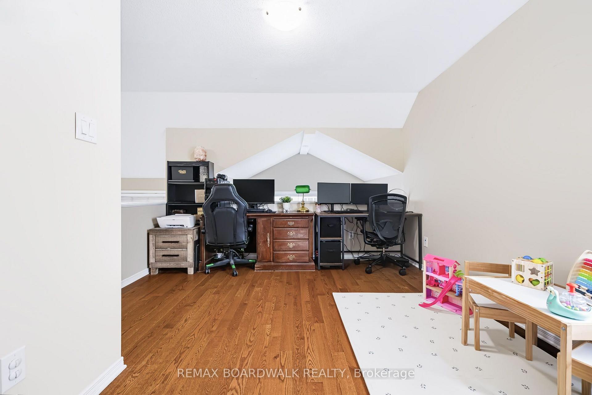Photo 24 of 312 Galston Private, Ottawa, Mer Bleue/Bradley Estates/Anderson Park — HOMEH