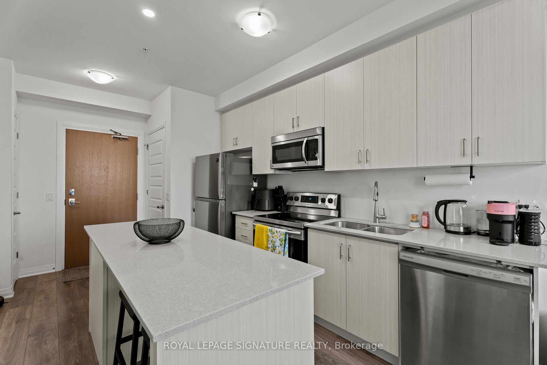 Photo 12 of Unit 308, 1105 Leger Way, Milton, Ford — HOMEH