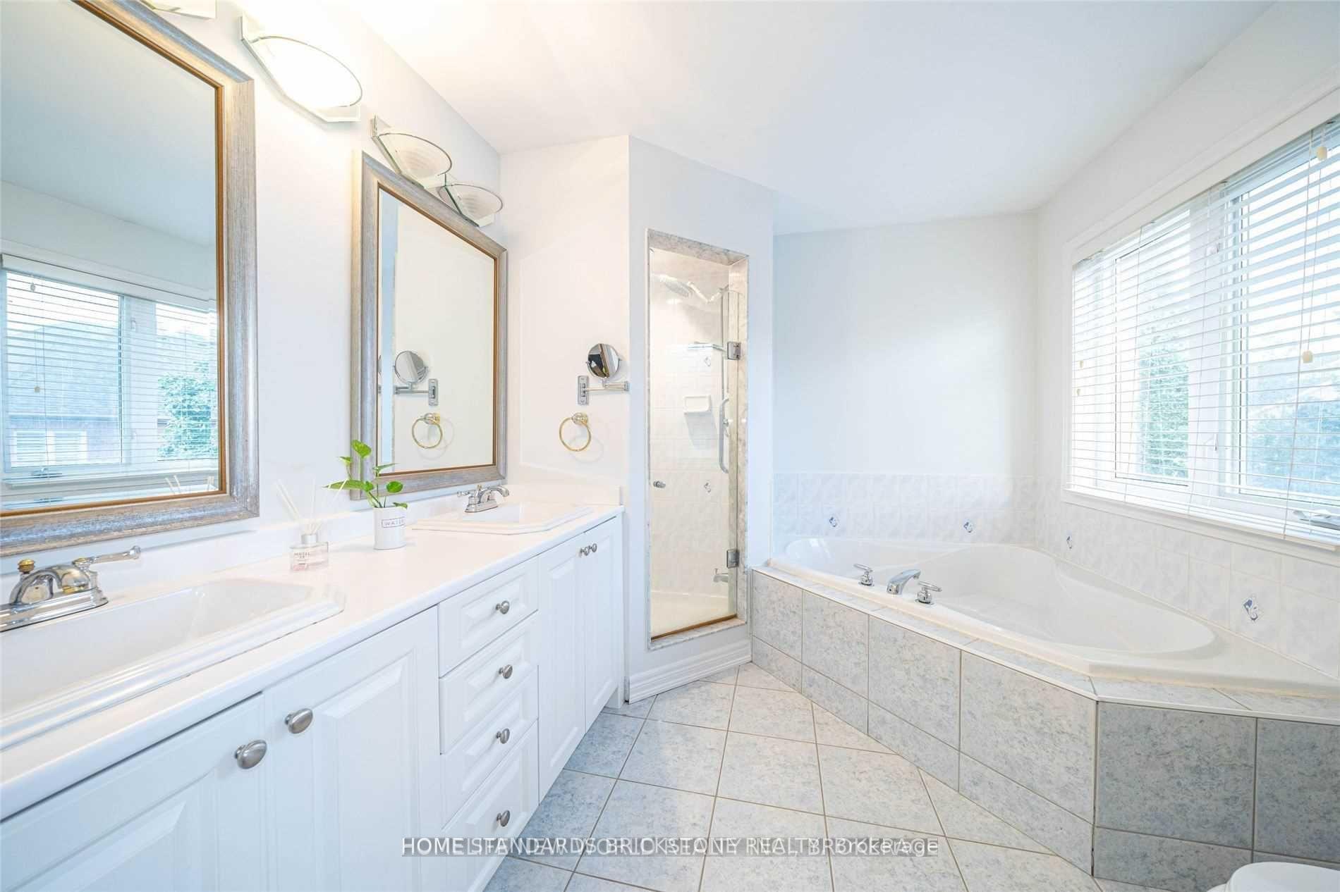 Photo 12 of 77 Summeridge Drive, Vaughan, Patterson — HOMEH