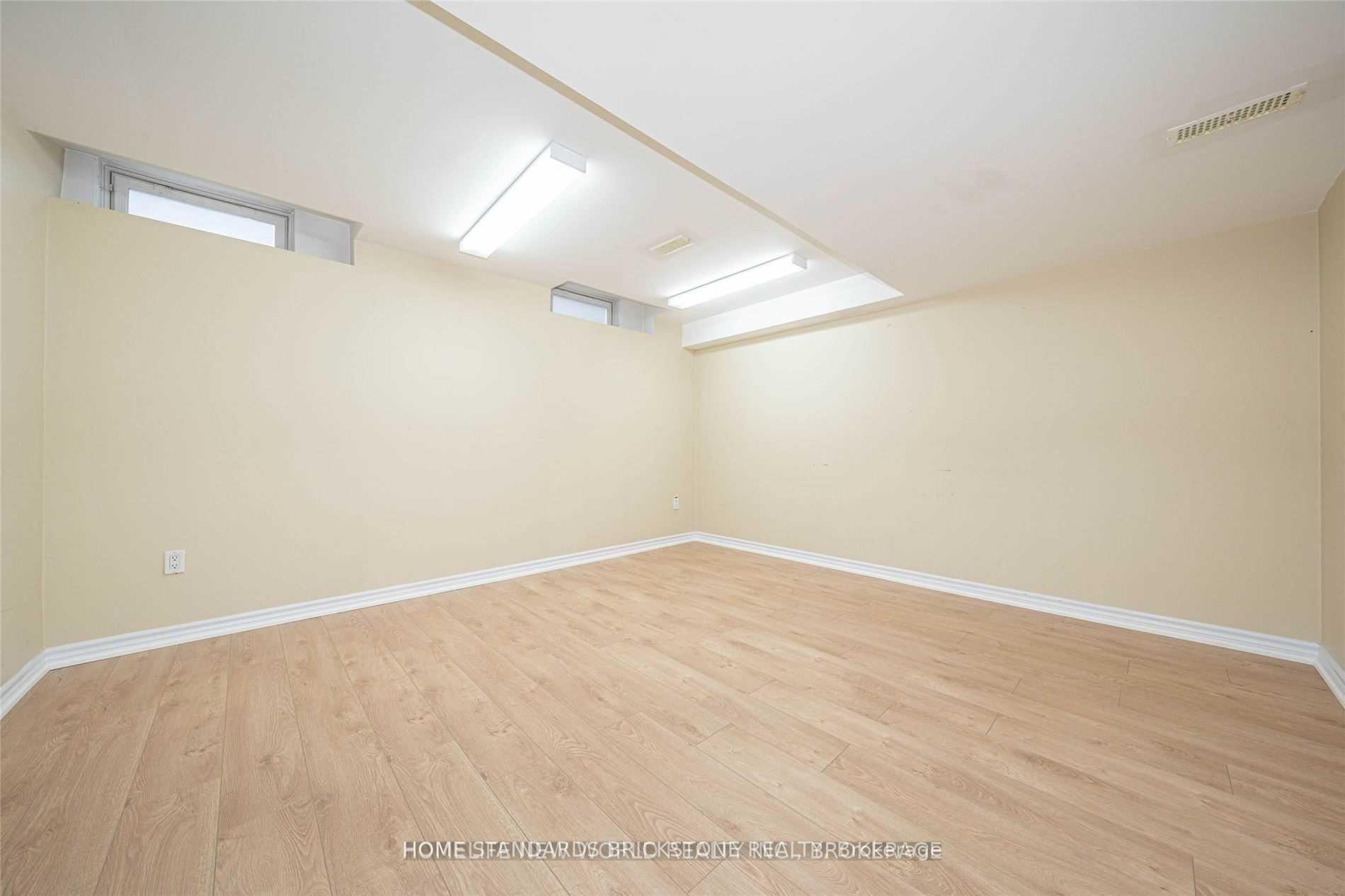 Photo 20 of 77 Summeridge Drive, Vaughan, Patterson — HOMEH