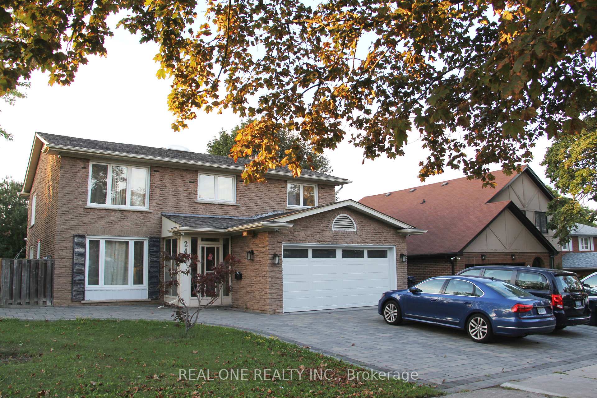 Front of Unit Basement, 243 Kingslake Road