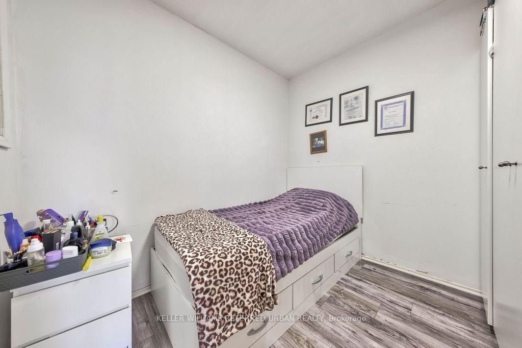Photo 14 of 13 Teston Boulevard, Toronto, Rockcliffe-Smythe — HOMEH