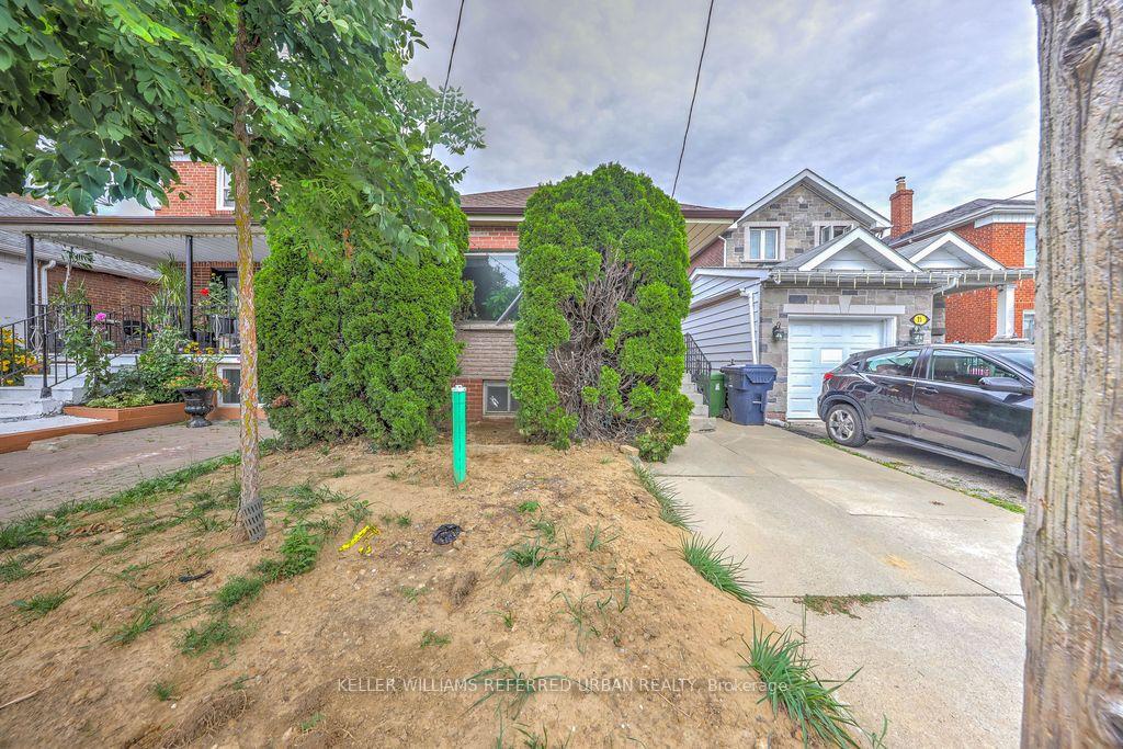 Photo 21 of 13 Teston Boulevard, Toronto, Rockcliffe-Smythe — HOMEH
