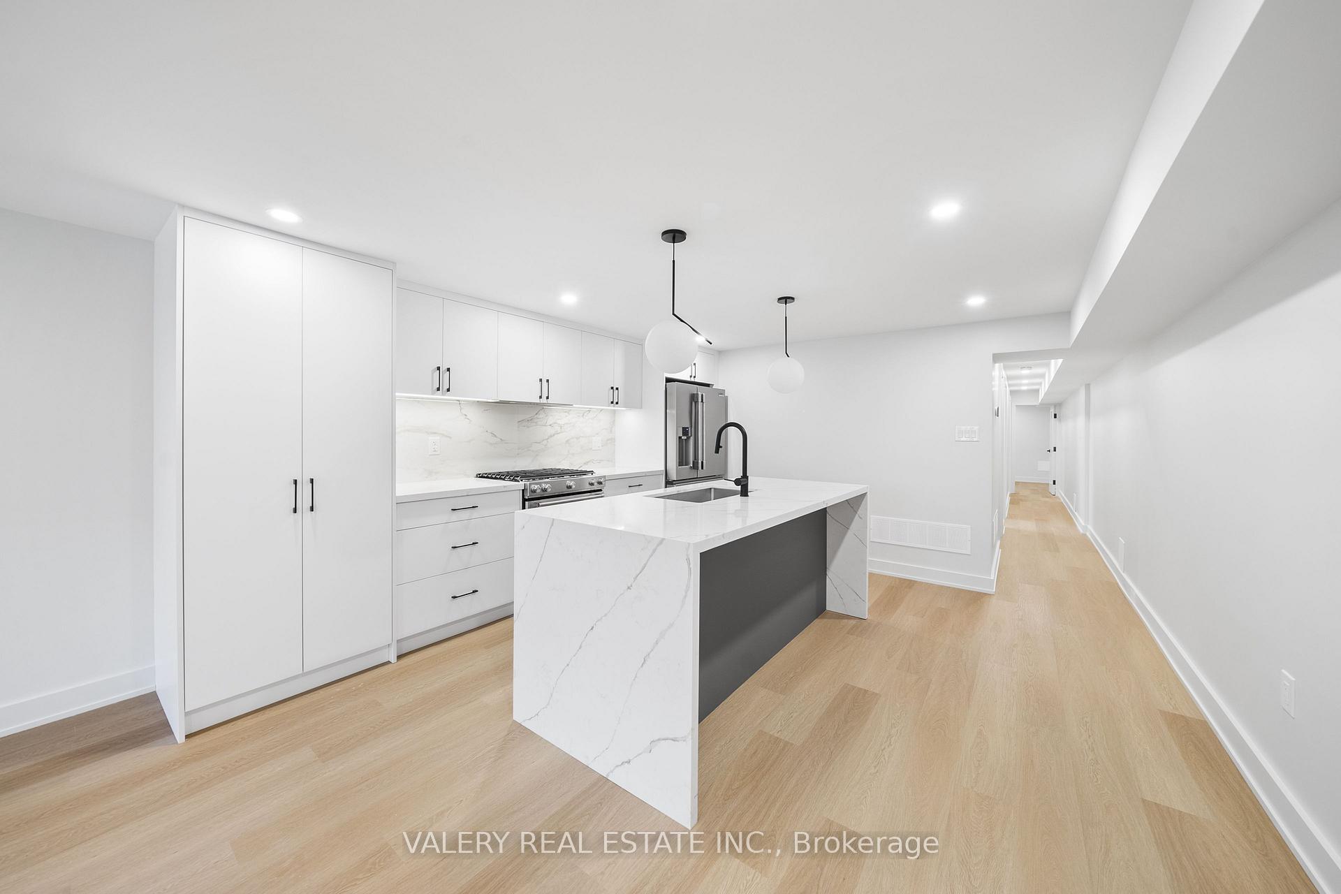 Photo 2 of Unit UNIT 1, 84 Argyle Street, Toronto, Trinity-Bellwoods — HOMEH