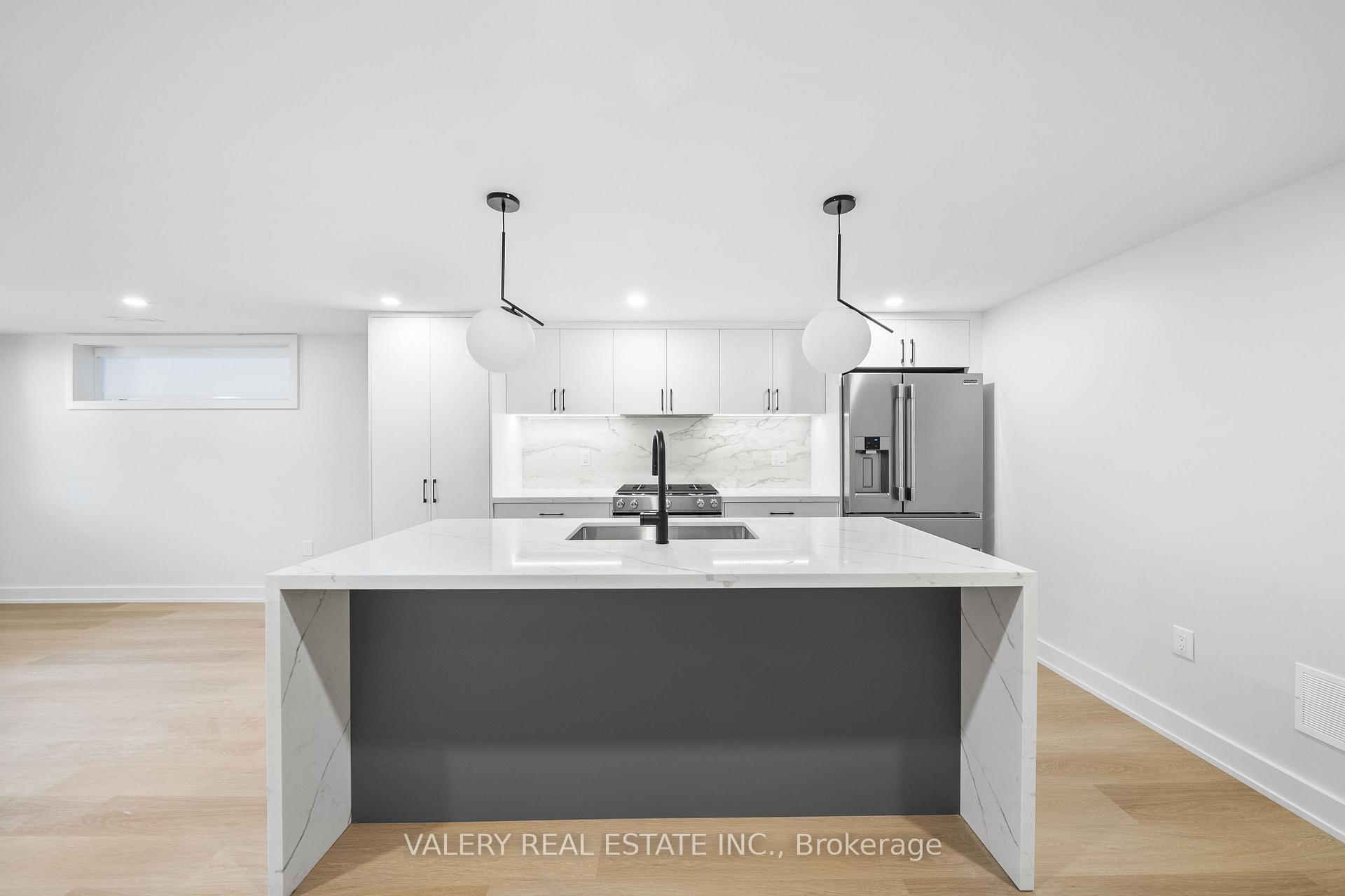 Photo 4 of Unit UNIT 1, 84 Argyle Street, Toronto, Trinity-Bellwoods — HOMEH