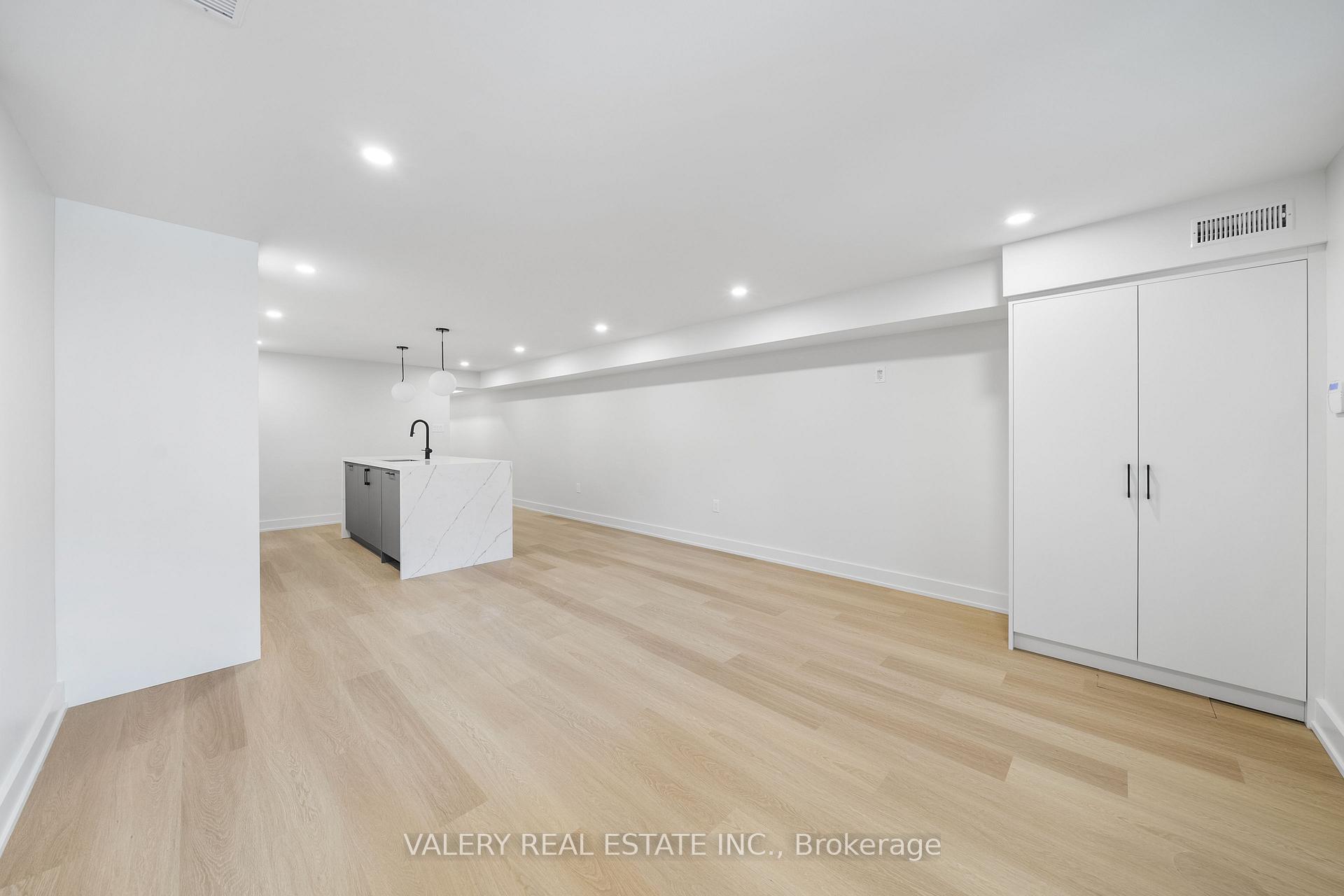 Photo 5 of Unit UNIT 1, 84 Argyle Street, Toronto, Trinity-Bellwoods — HOMEH