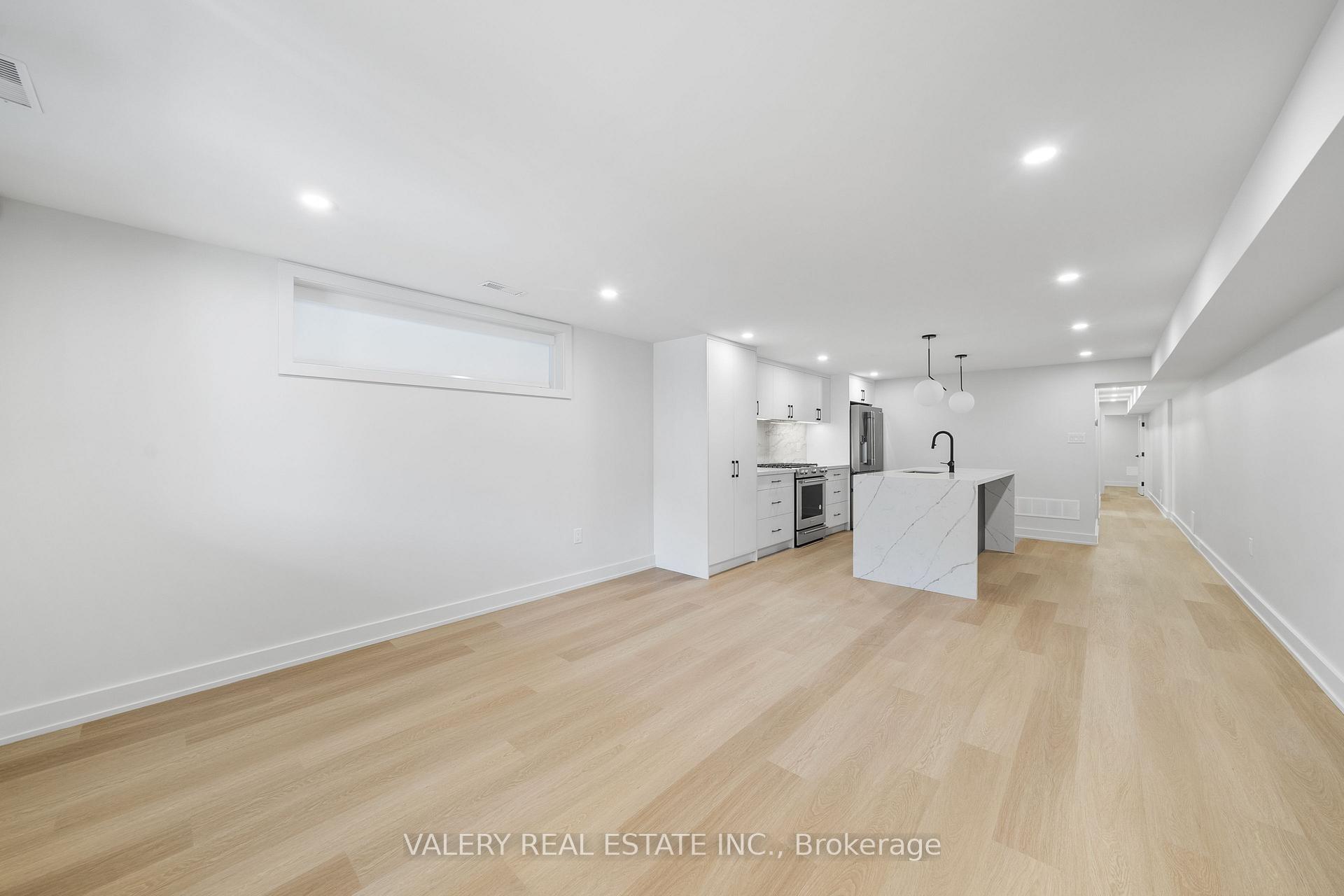 Photo 6 of Unit UNIT 1, 84 Argyle Street, Toronto, Trinity-Bellwoods — HOMEH