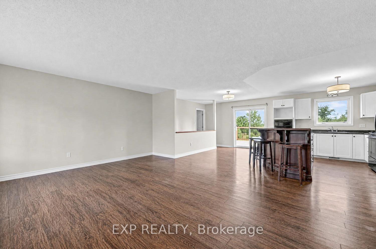 Photo 12 of 23 Tamarack Circle, North Grenville, North Grenville Twp (Kemptville South) — HOMEH