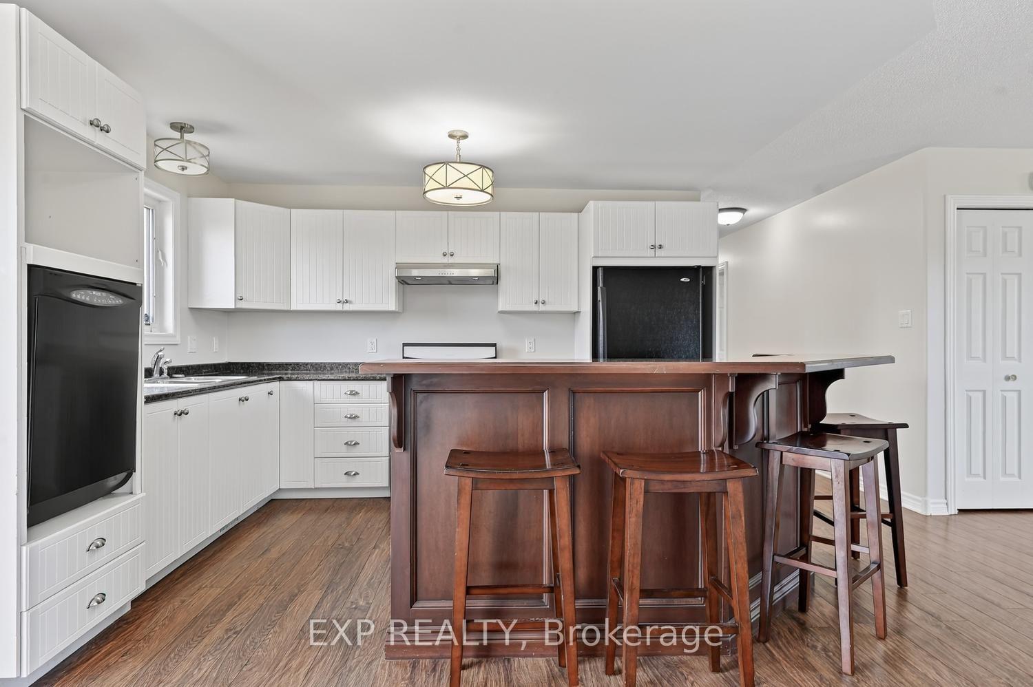Photo 13 of 23 Tamarack Circle, North Grenville, North Grenville Twp (Kemptville South) — HOMEH