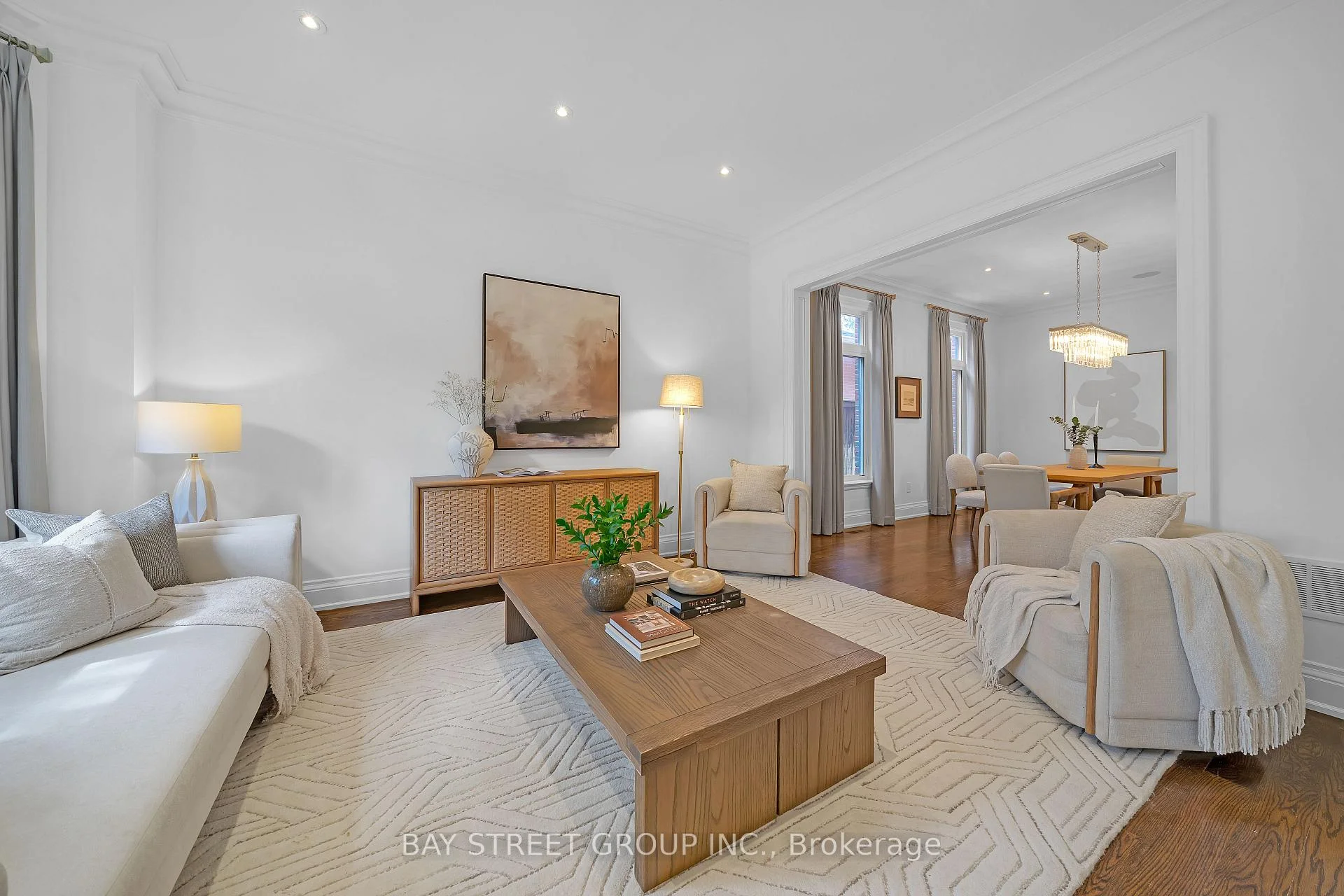 Photo 11 of 28 Carnwath Crescent, North York, St. Andrew-Windfields — HOMEH