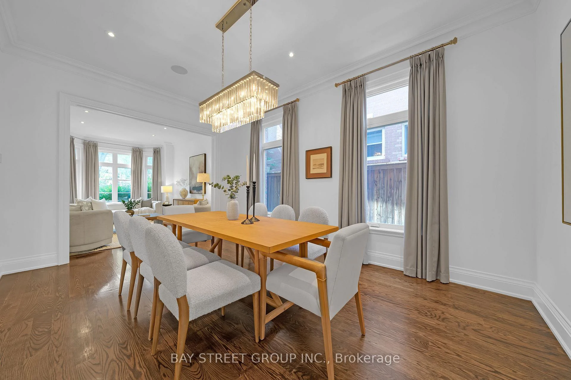 Photo 13 of 28 Carnwath Crescent, North York, St. Andrew-Windfields — HOMEH