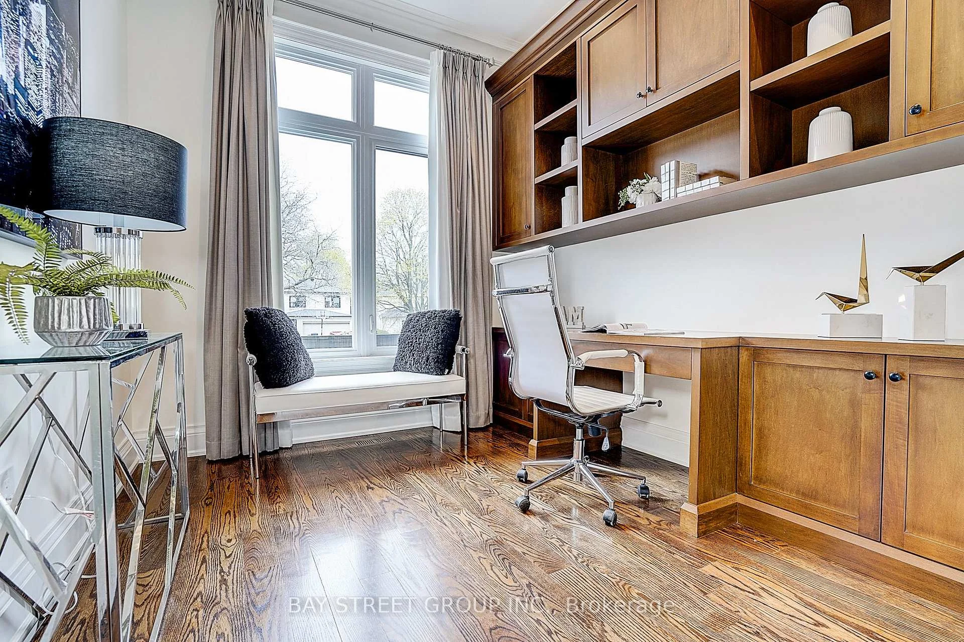 Photo 24 of 28 Carnwath Crescent, North York, St. Andrew-Windfields — HOMEH